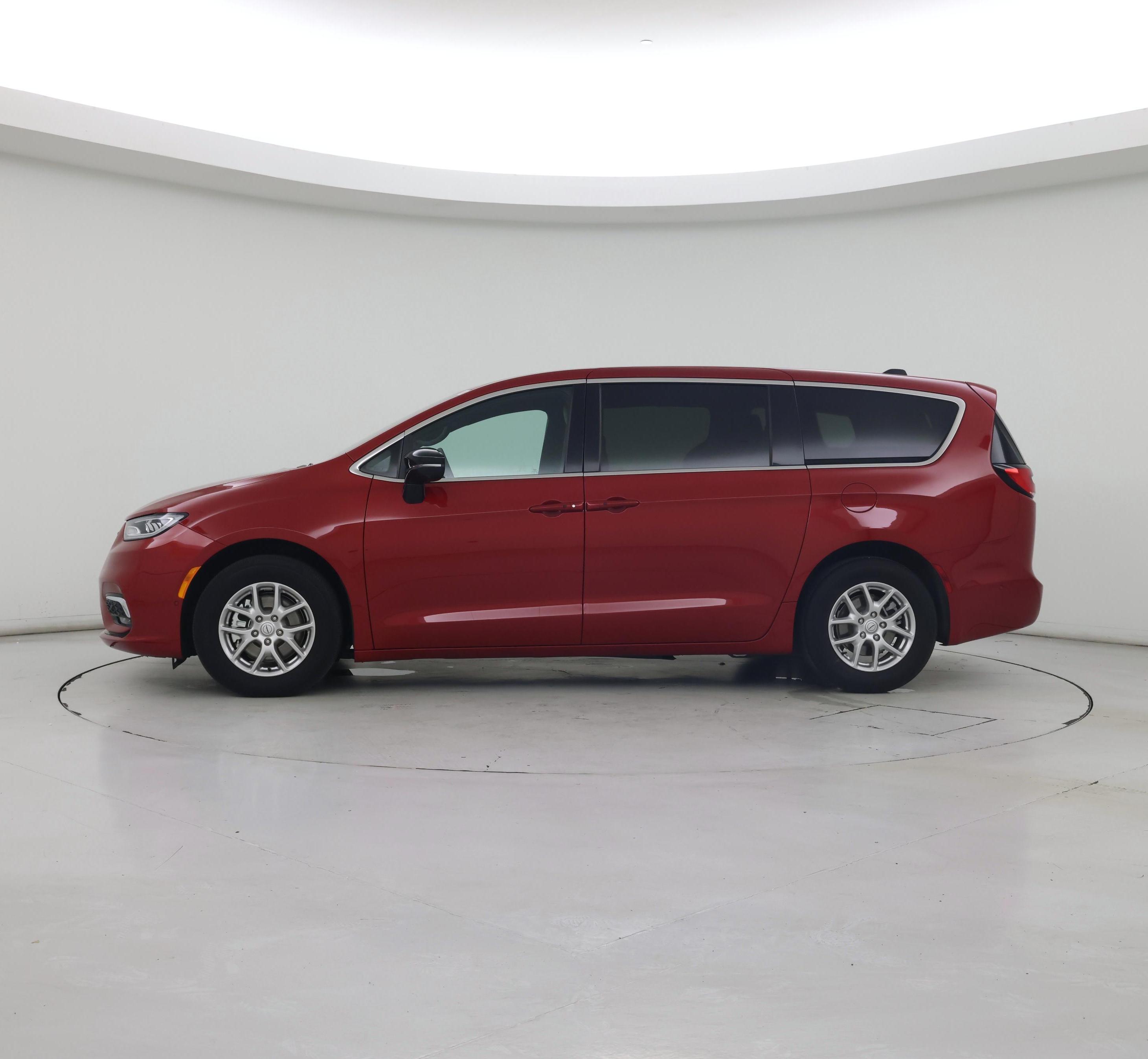 Thumbnail: 2025 Chrysler Pacifica - 3