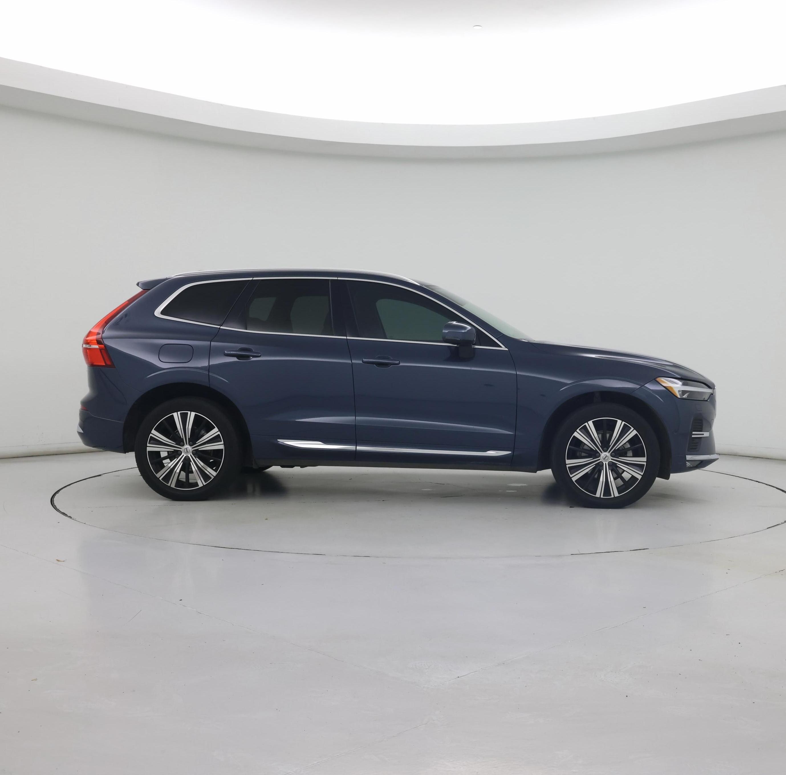 Thumbnail: 2023 Volvo XC60 - 7