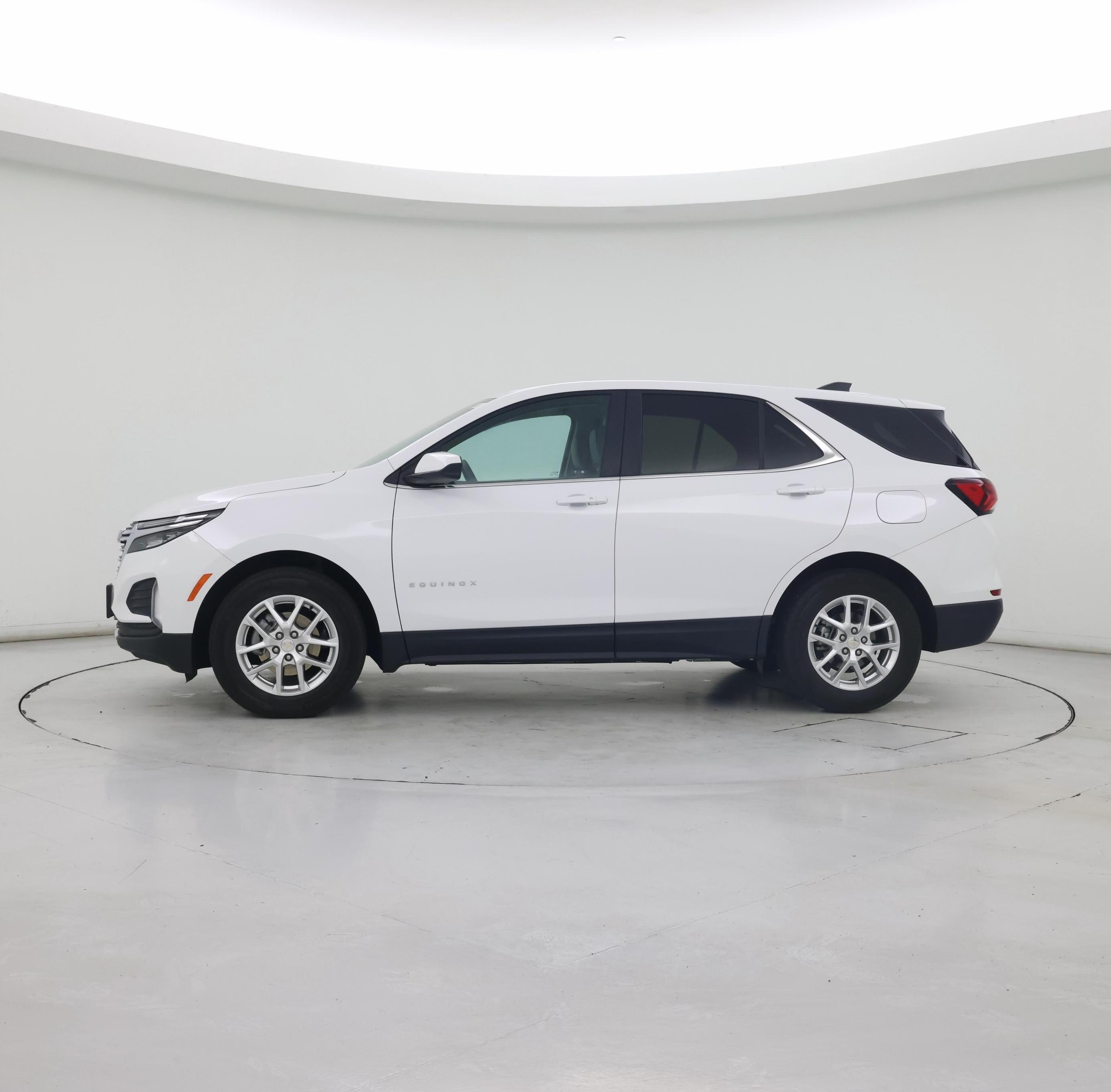 Thumbnail: 2024 Chevrolet Equinox - 3