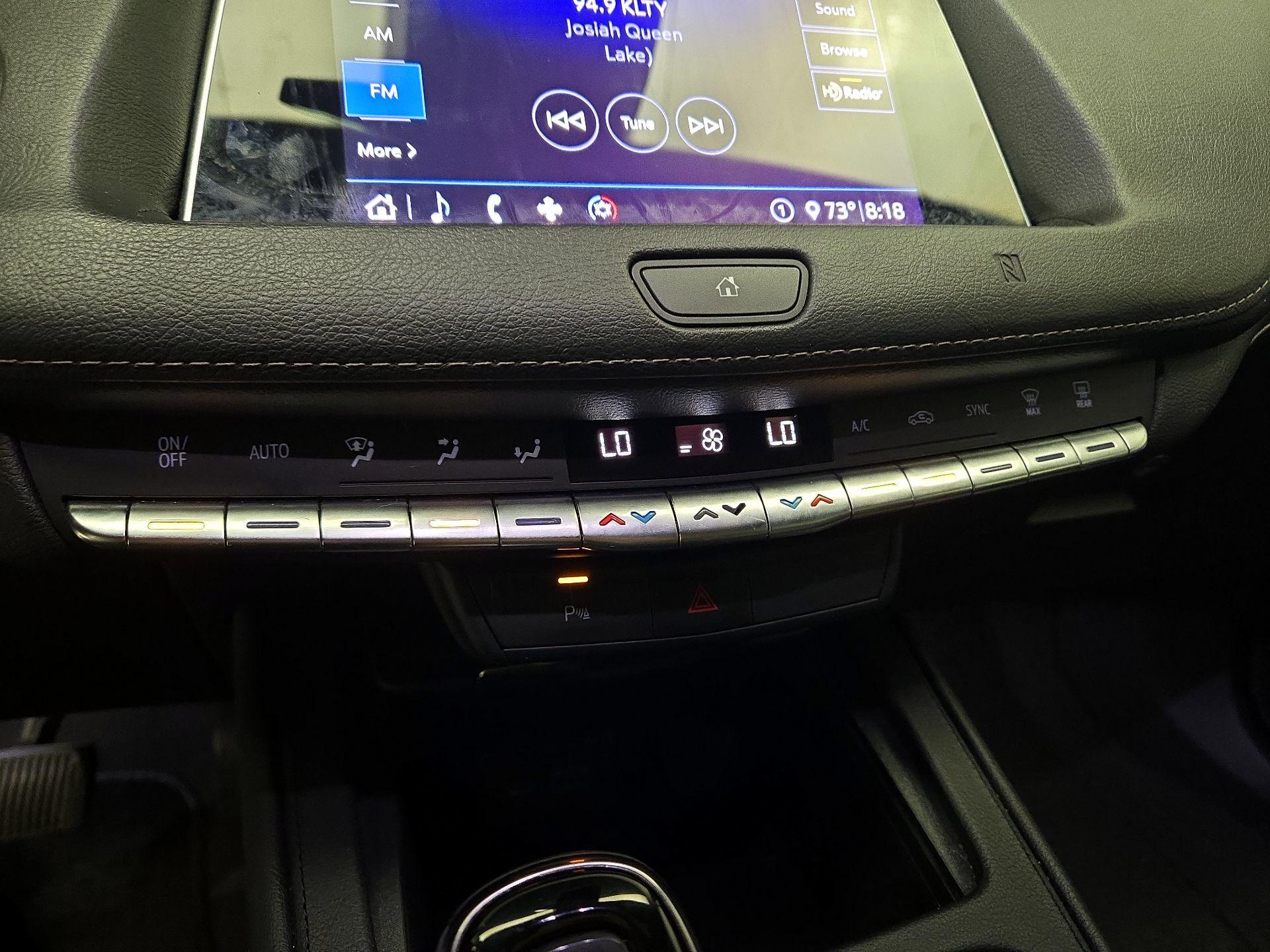Thumbnail: 2020 Cadillac XT4 - 16