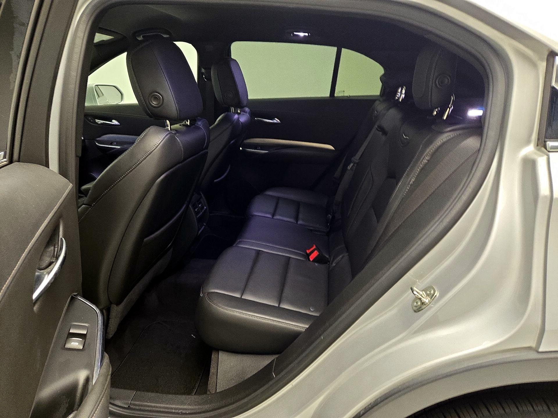Thumbnail: 2020 Cadillac XT4 - 19