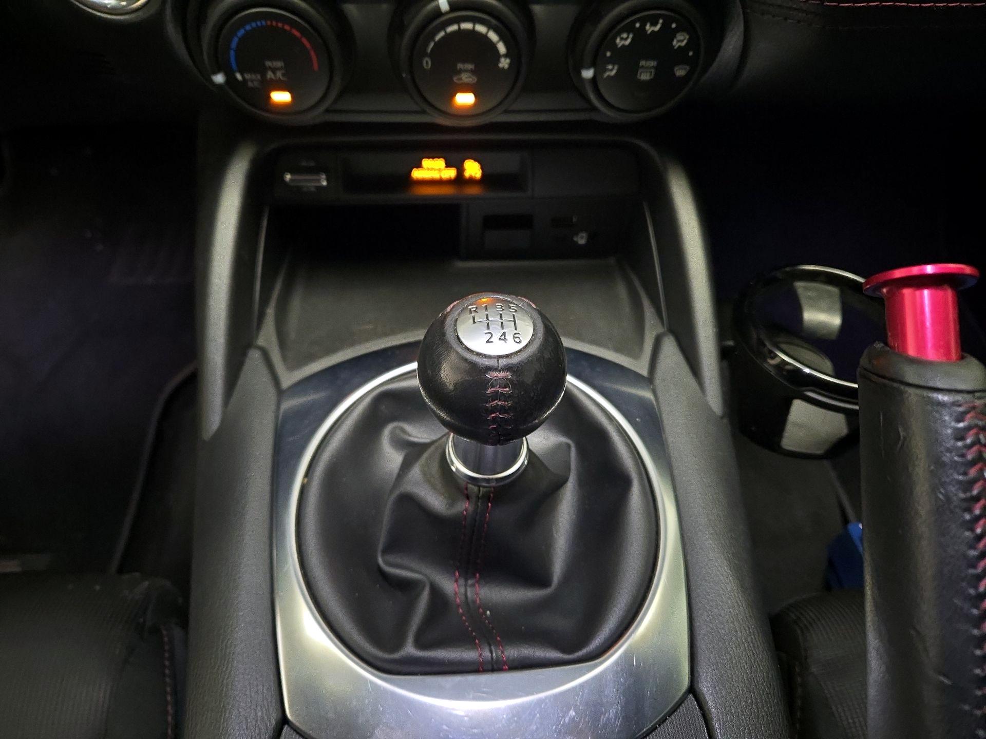 Thumbnail: 2017 Mazda MX-5 Miata - 17
