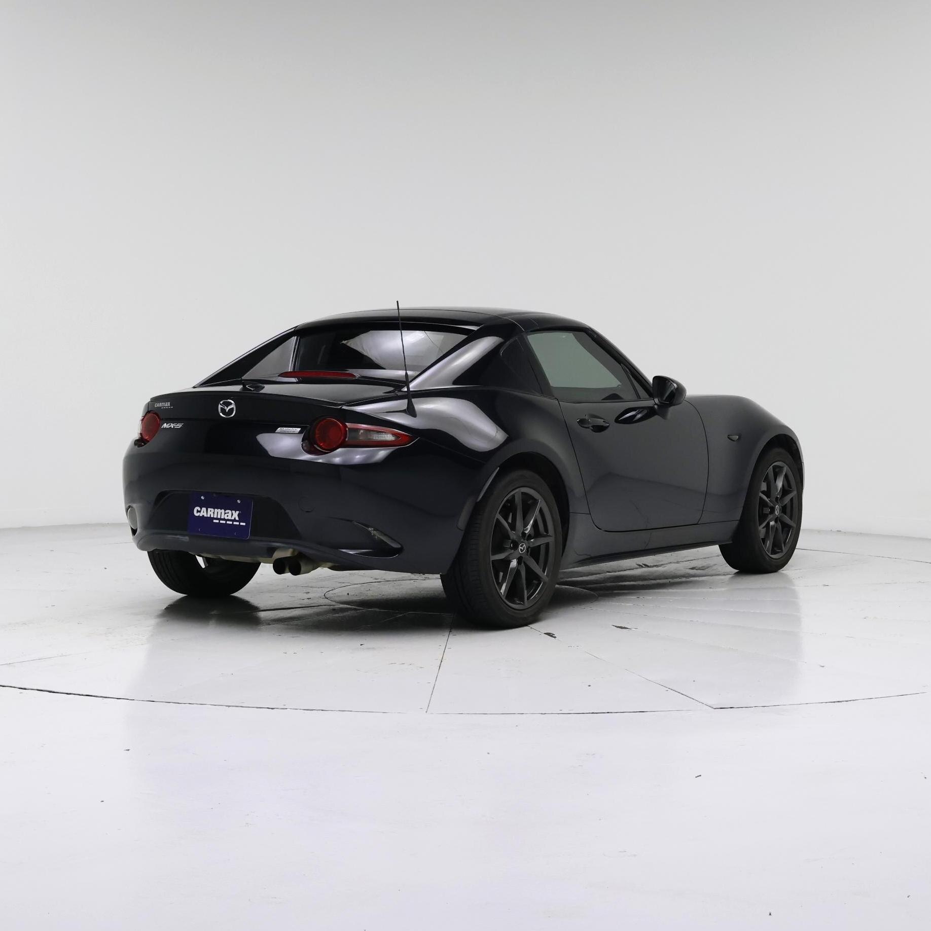 Thumbnail: 2017 Mazda MX-5 Miata - 8