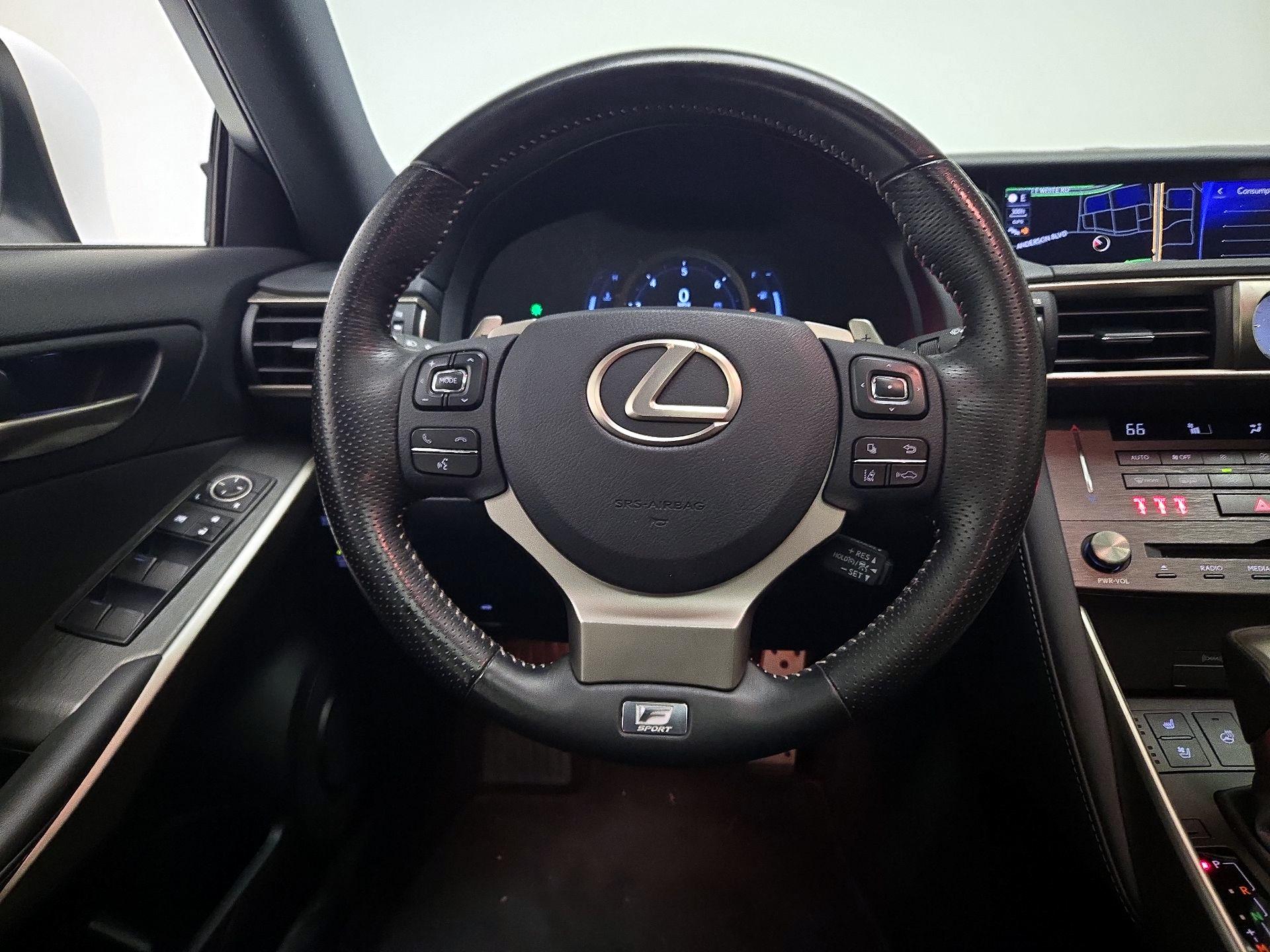 Thumbnail: 2020 Lexus IS - 10
