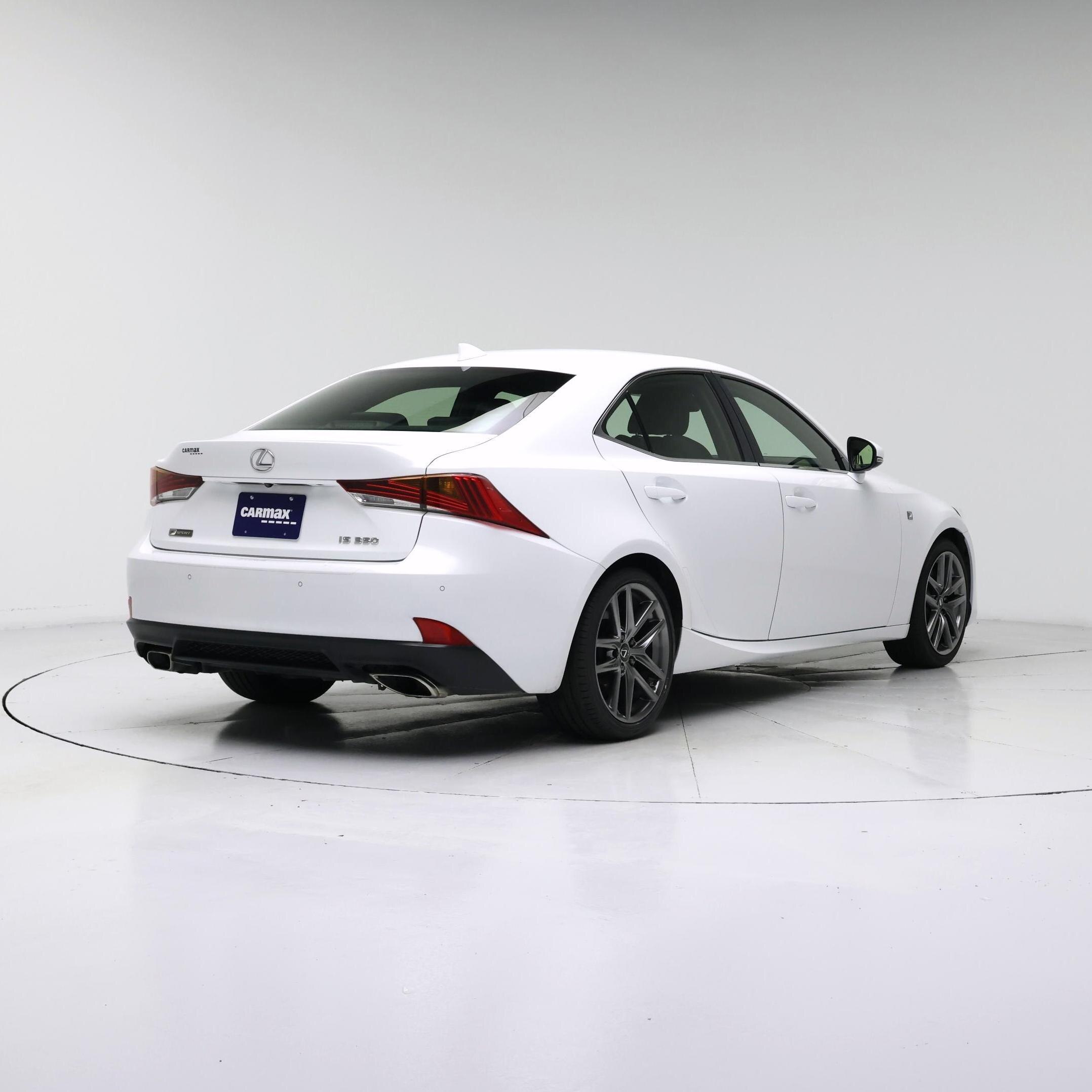 Thumbnail: 2020 Lexus IS - 8