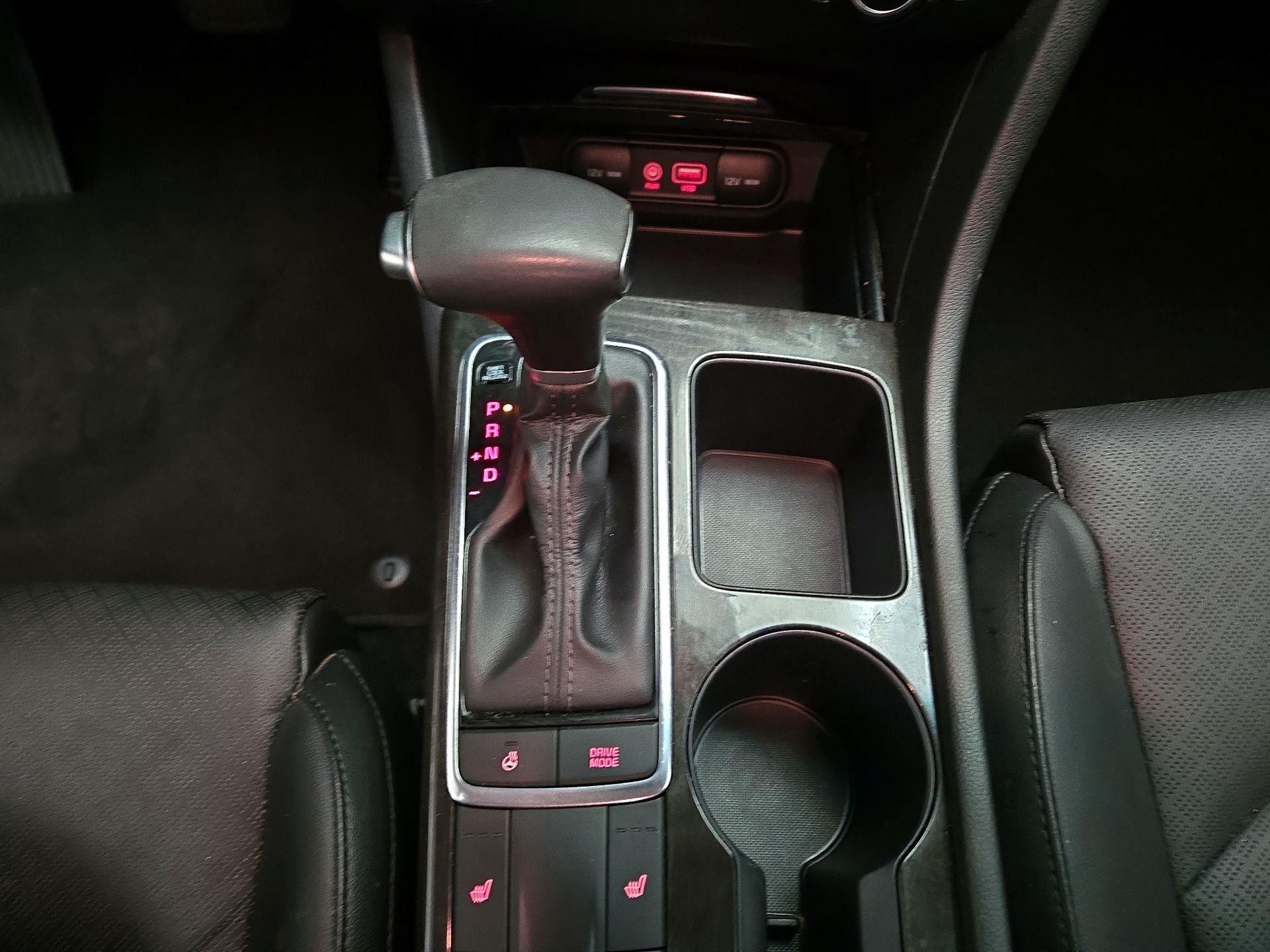 Thumbnail: 2016 Kia Optima - 17