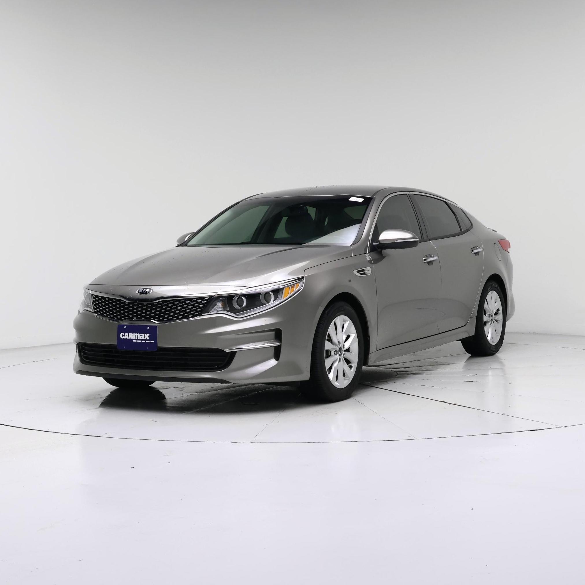 Thumbnail: 2016 Kia Optima - 4