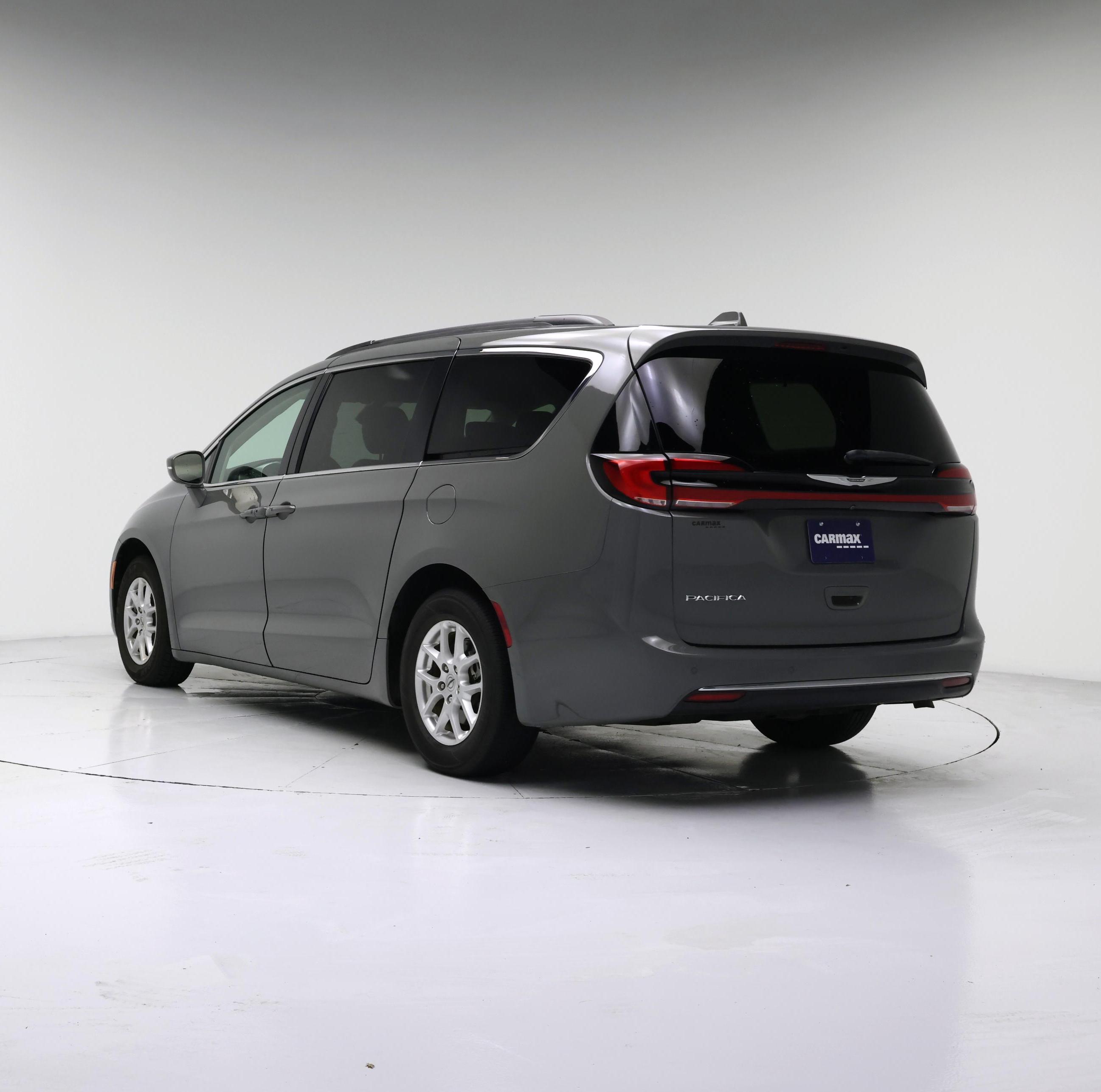 Thumbnail: 2022 Chrysler Pacifica - 2