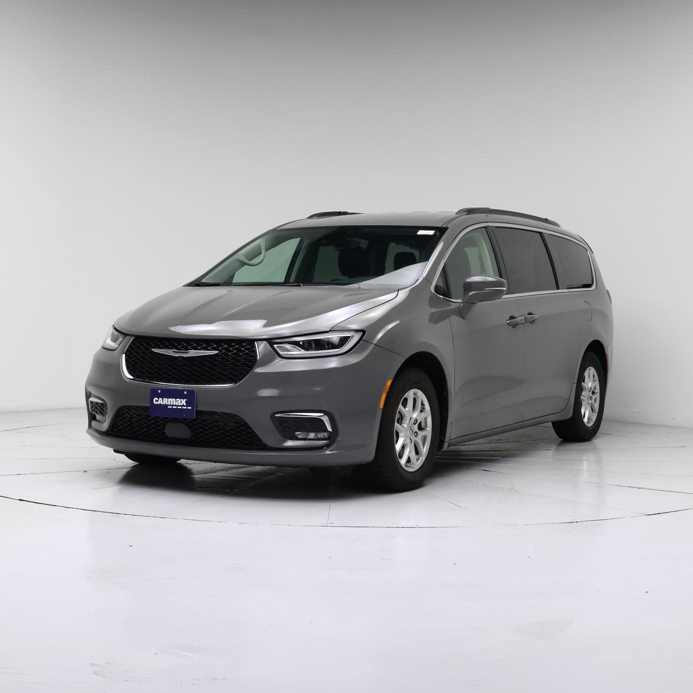 Thumbnail: 2022 Chrysler Pacifica - 4