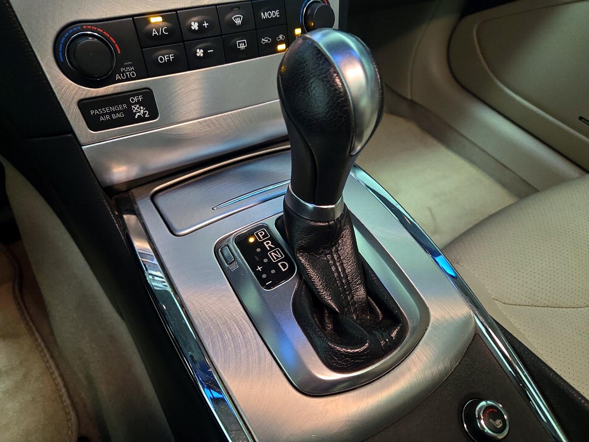 Thumbnail: 2014 INFINITI Q60 - 18