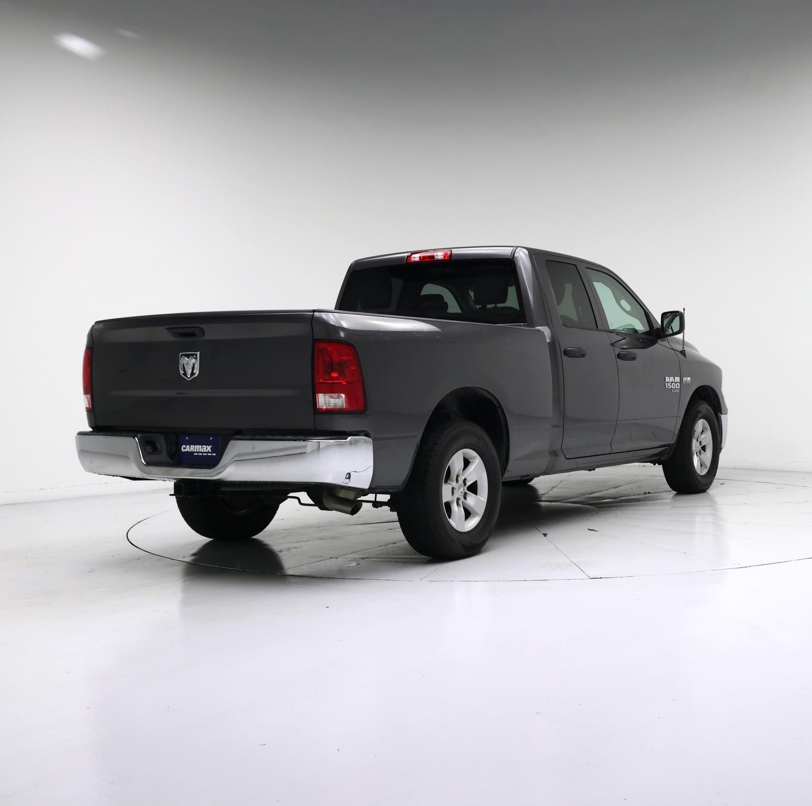 Thumbnail: 2019 RAM 1500 Classic - 8