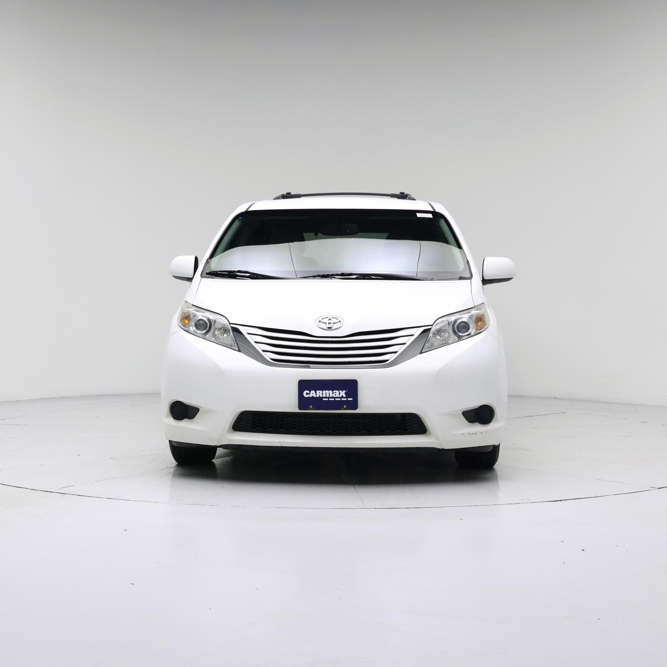Thumbnail: 2015 Toyota Sienna - 5