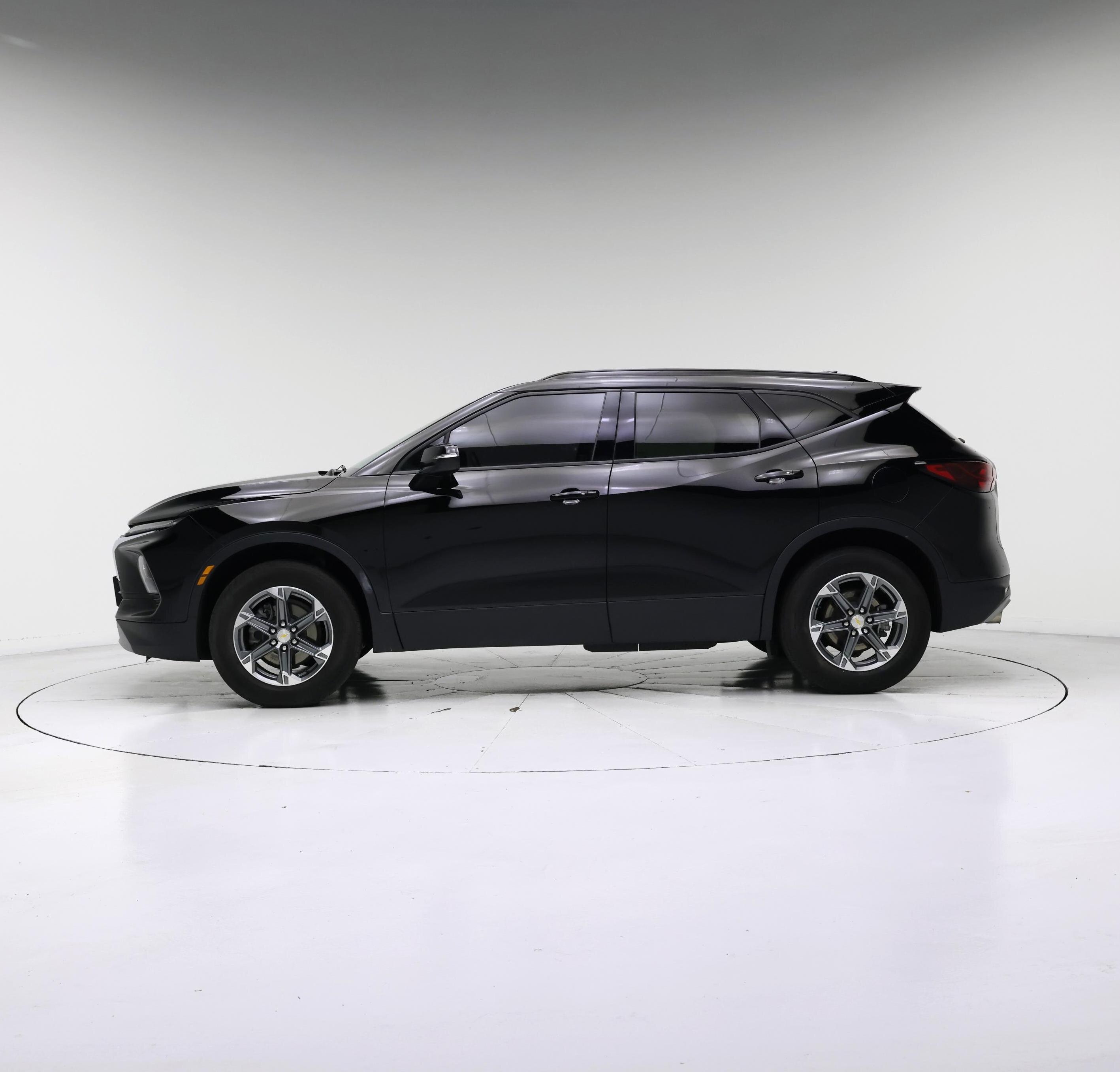 Thumbnail: 2024 Chevrolet Blazer - 3