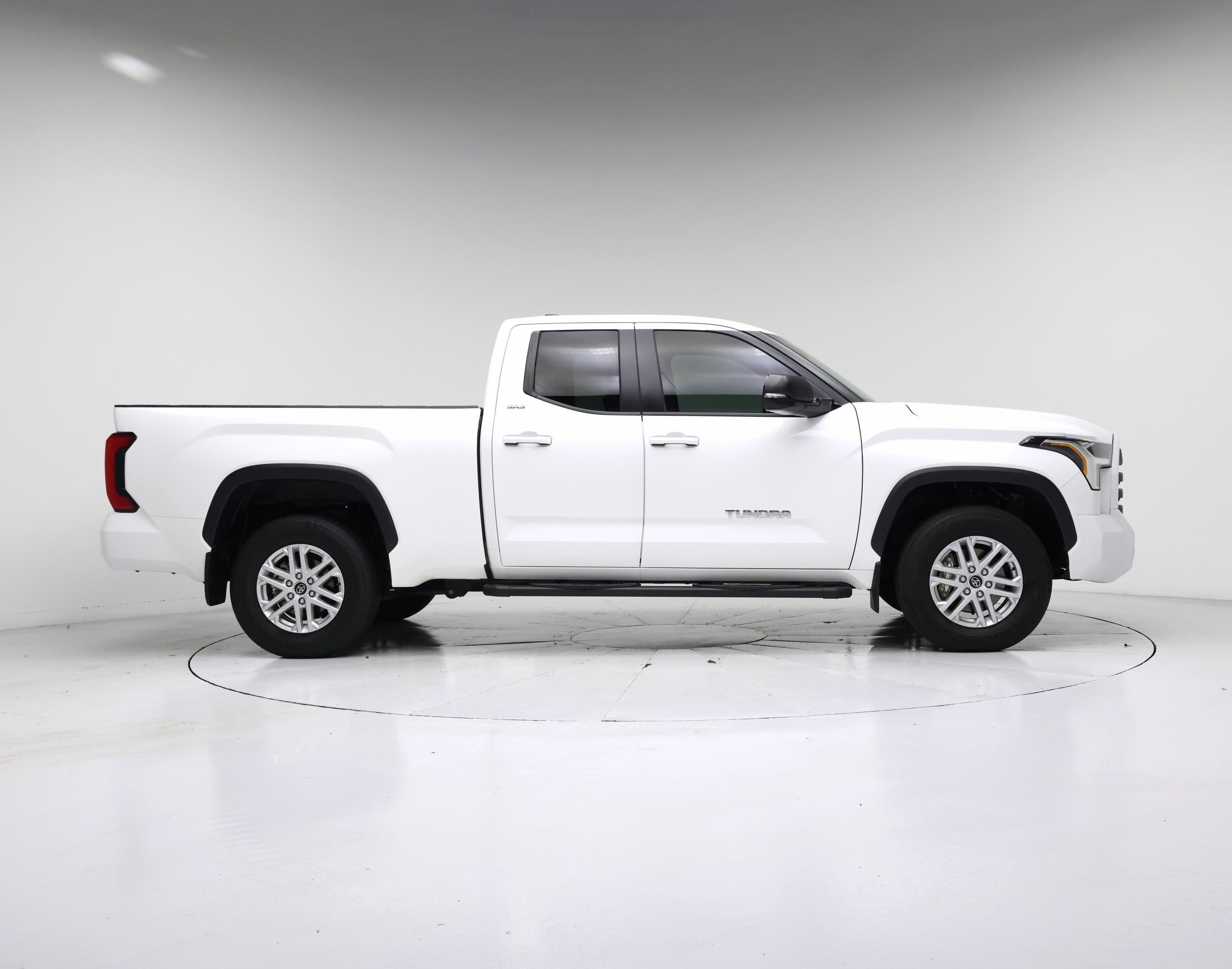 Thumbnail: 2024 Toyota Tundra - 7