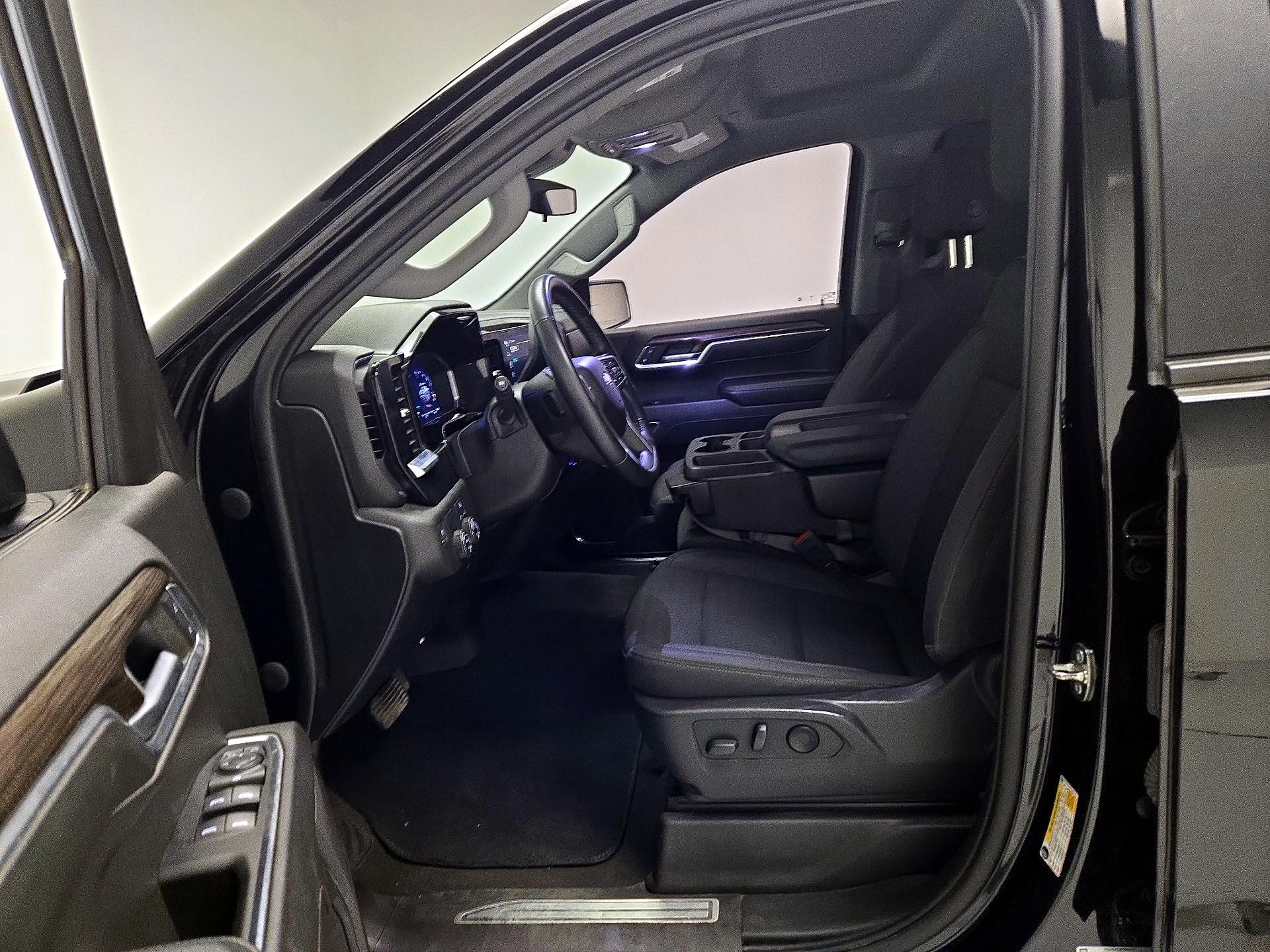 Thumbnail: 2023 Chevrolet Silverado 1500 - 11