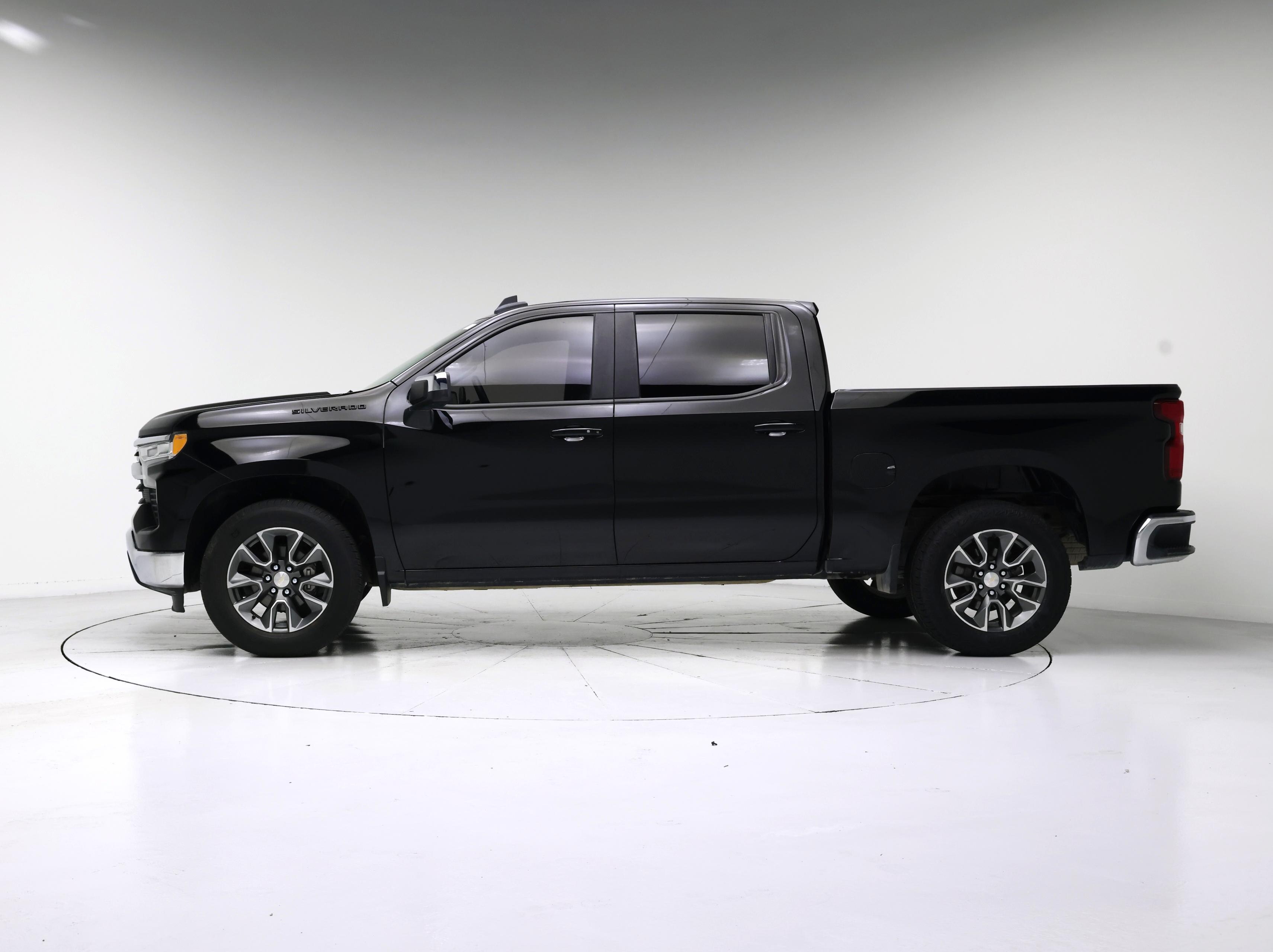 Thumbnail: 2023 Chevrolet Silverado 1500 - 3
