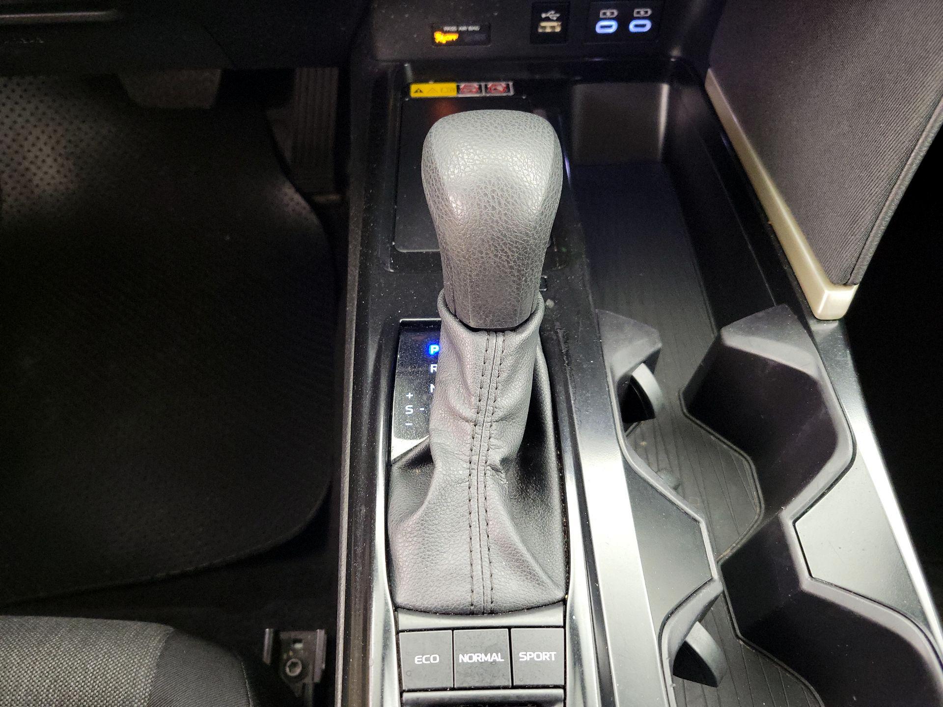 Thumbnail: 2025 Toyota Camry - 17
