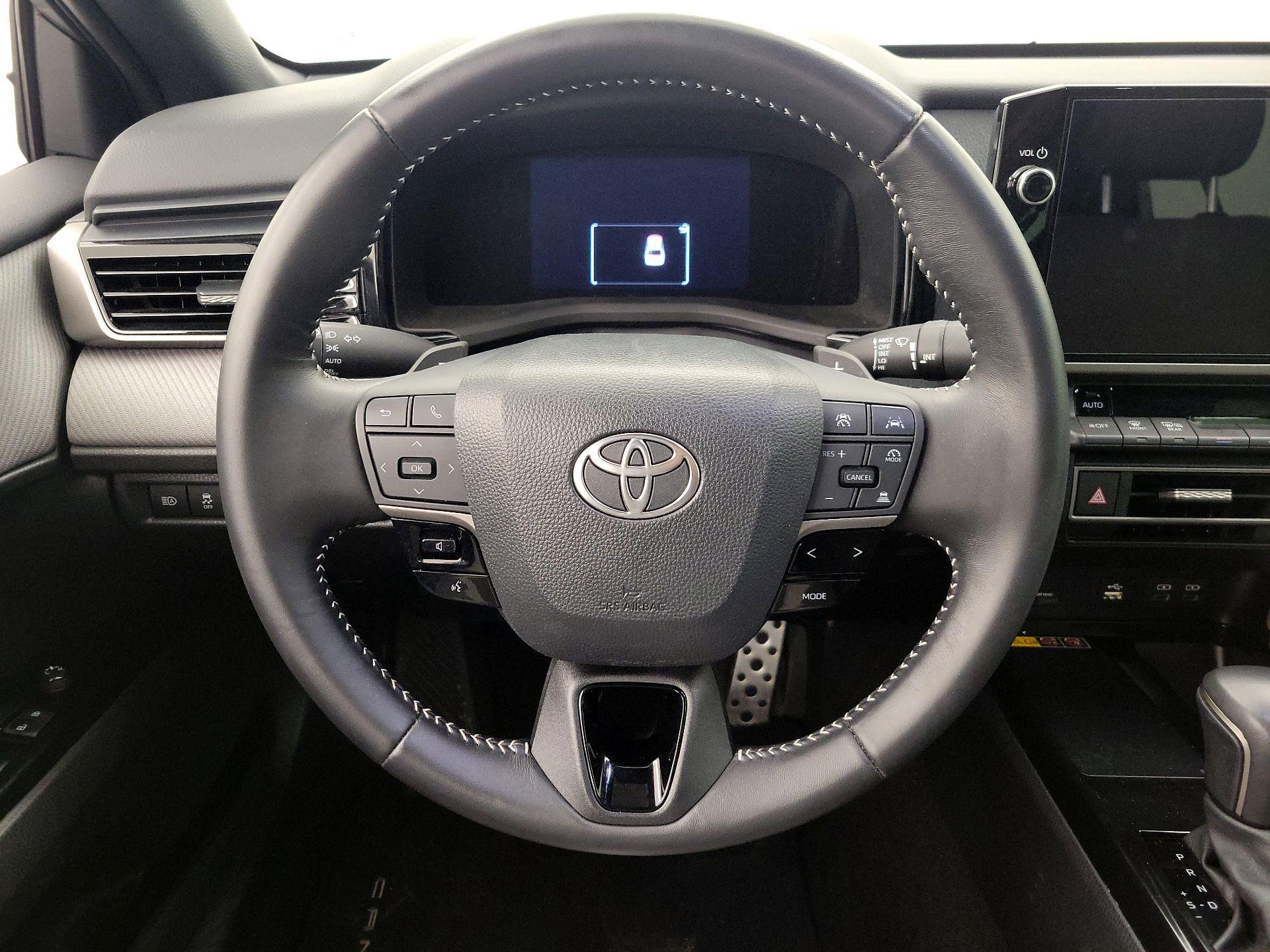 Thumbnail: 2025 Toyota Camry - 10