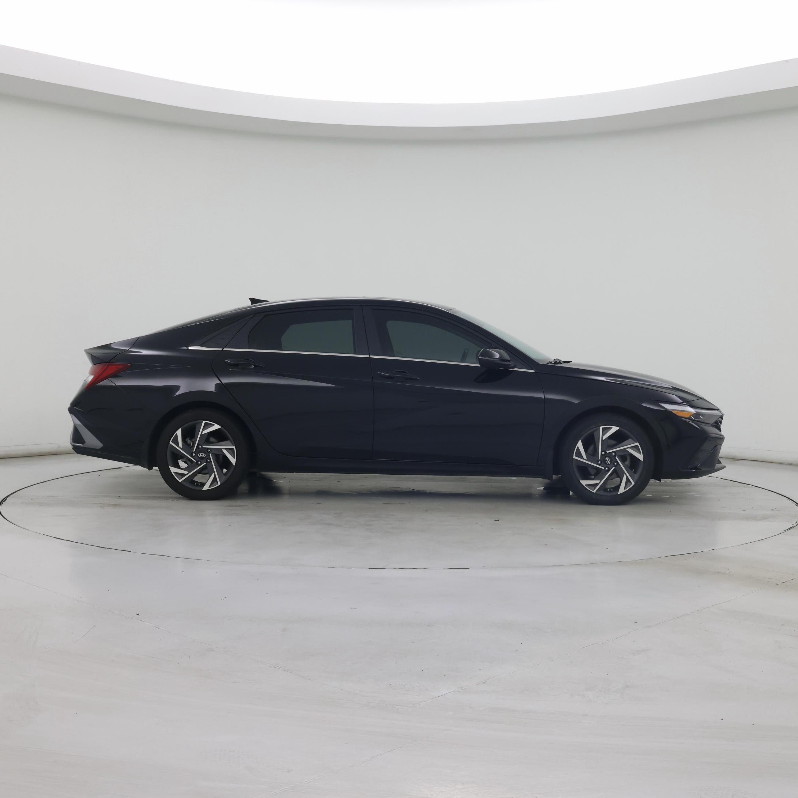 Thumbnail: 2024 Hyundai Elantra - 7