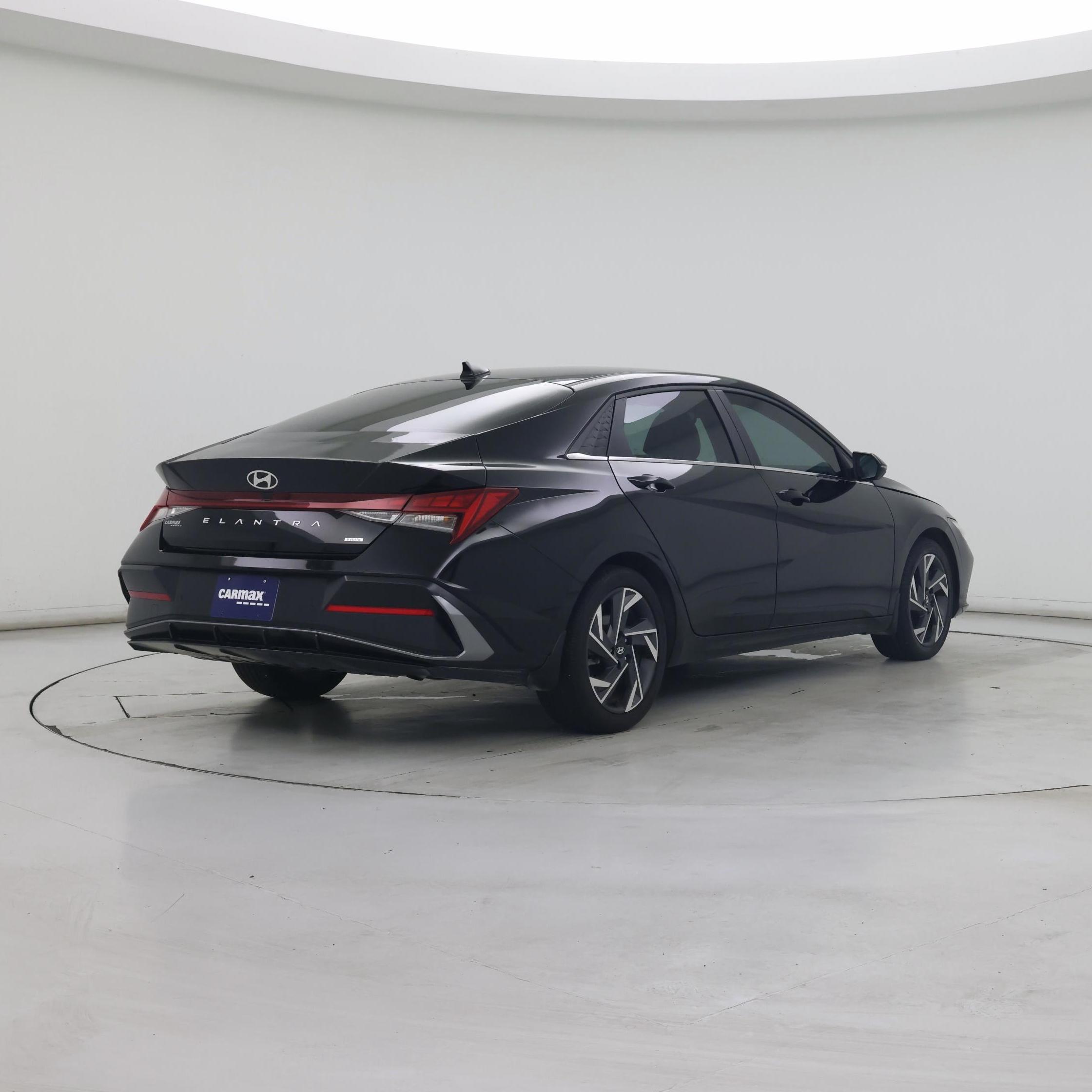 Thumbnail: 2024 Hyundai Elantra - 8