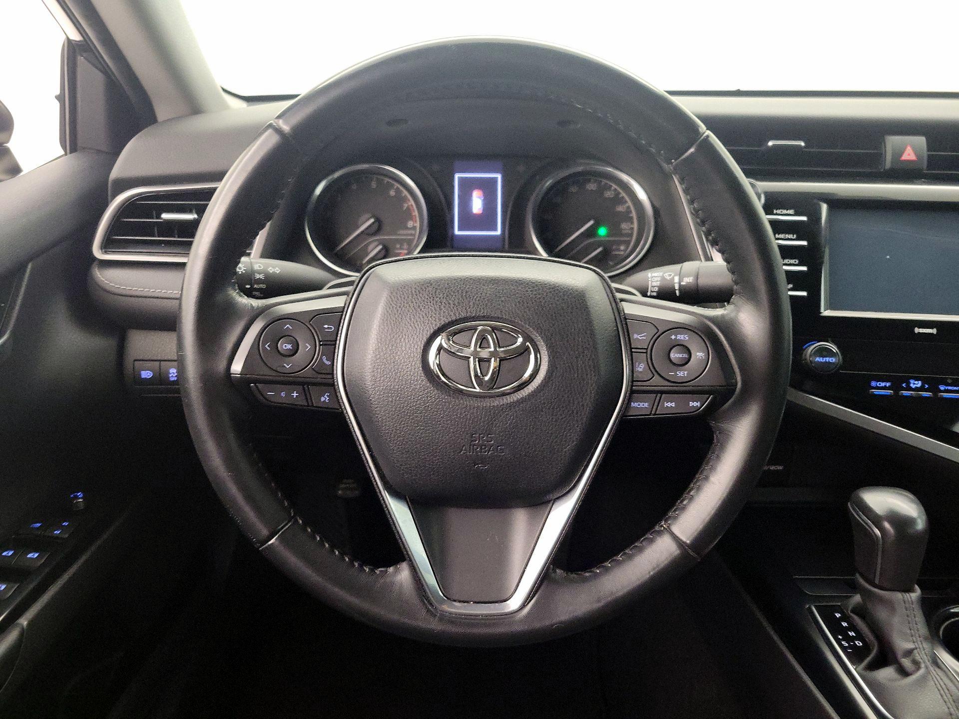 Thumbnail: 2020 Toyota Camry - 10