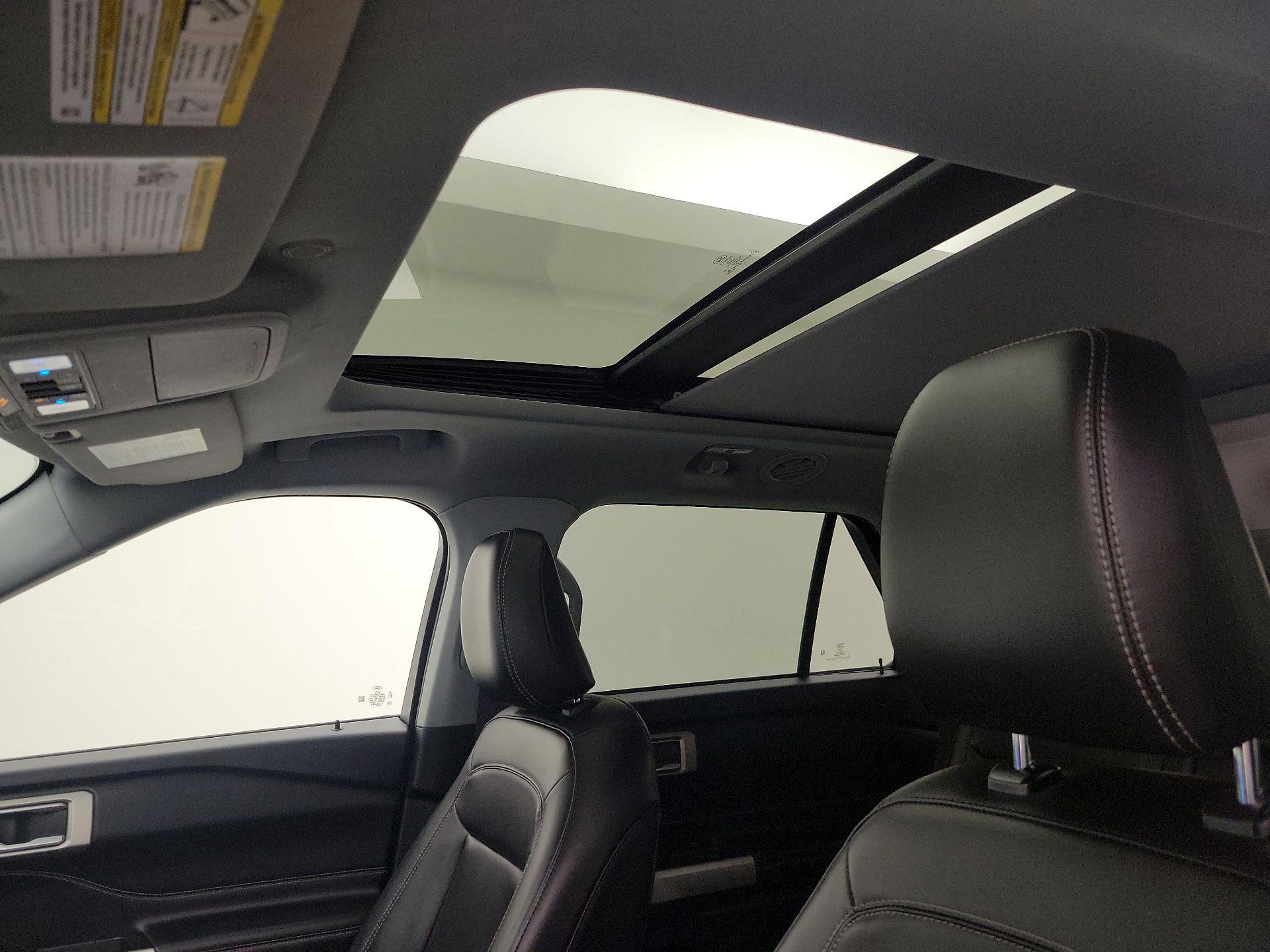 Thumbnail: 2021 Ford Explorer - 20