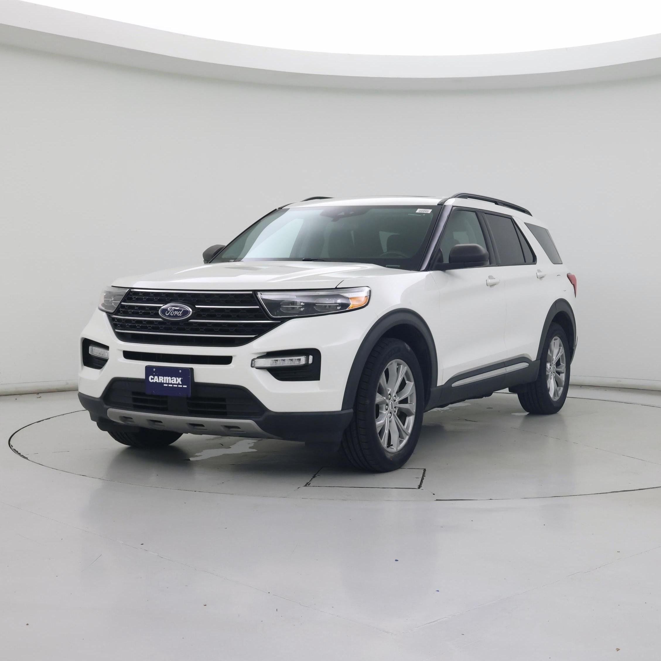 Thumbnail: 2021 Ford Explorer - 4