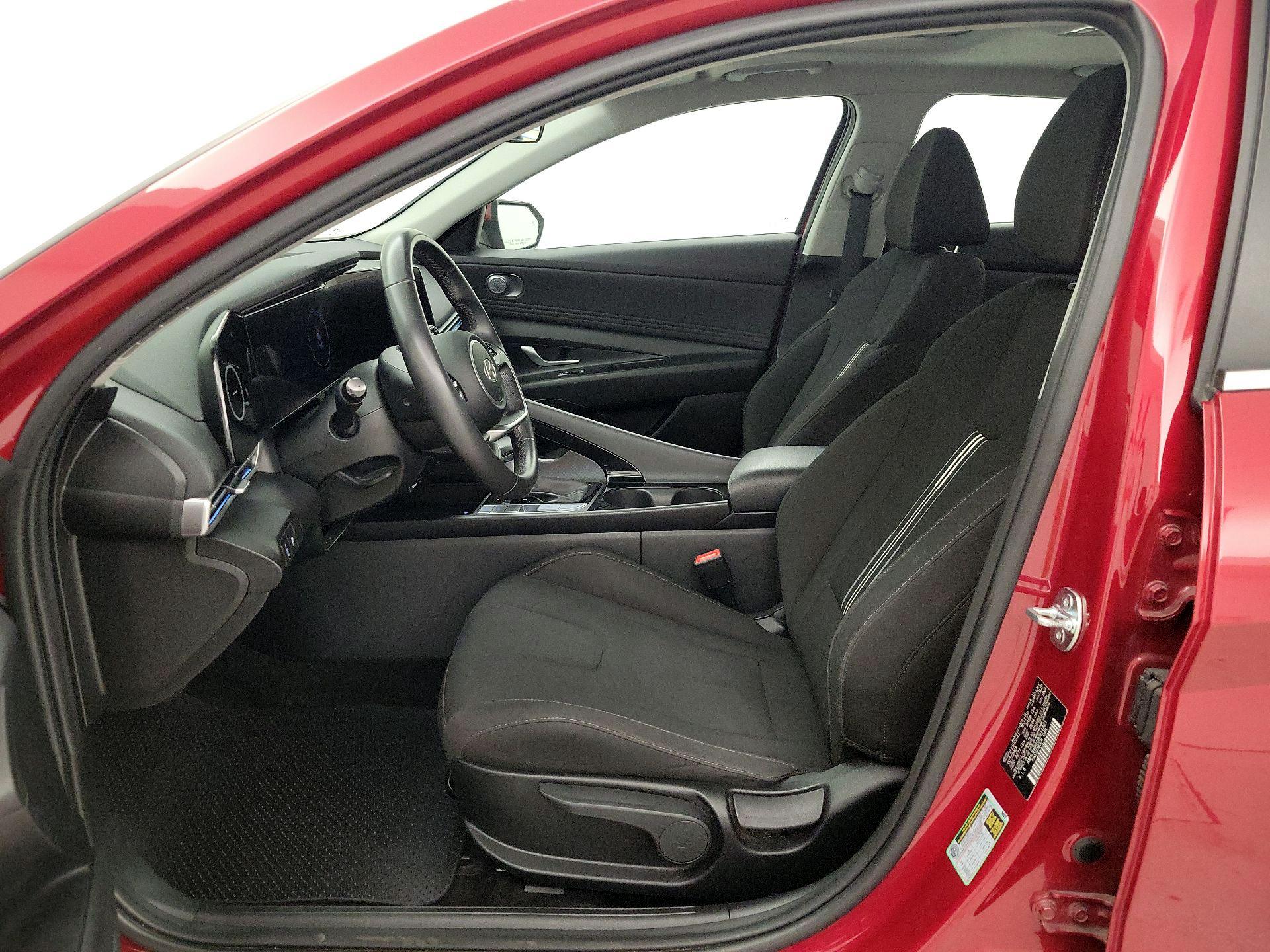 Thumbnail: 2025 Hyundai Elantra - 11