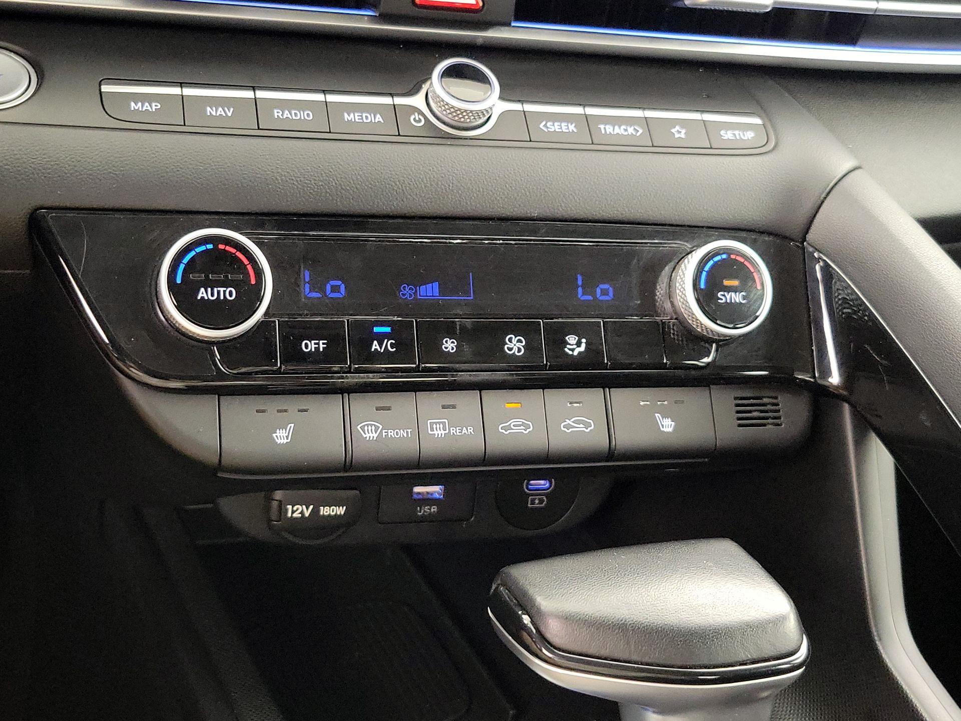 Thumbnail: 2025 Hyundai Elantra - 16
