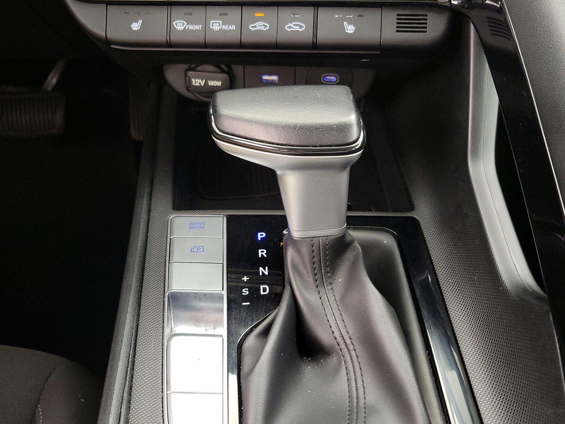 Thumbnail: 2025 Hyundai Elantra - 17
