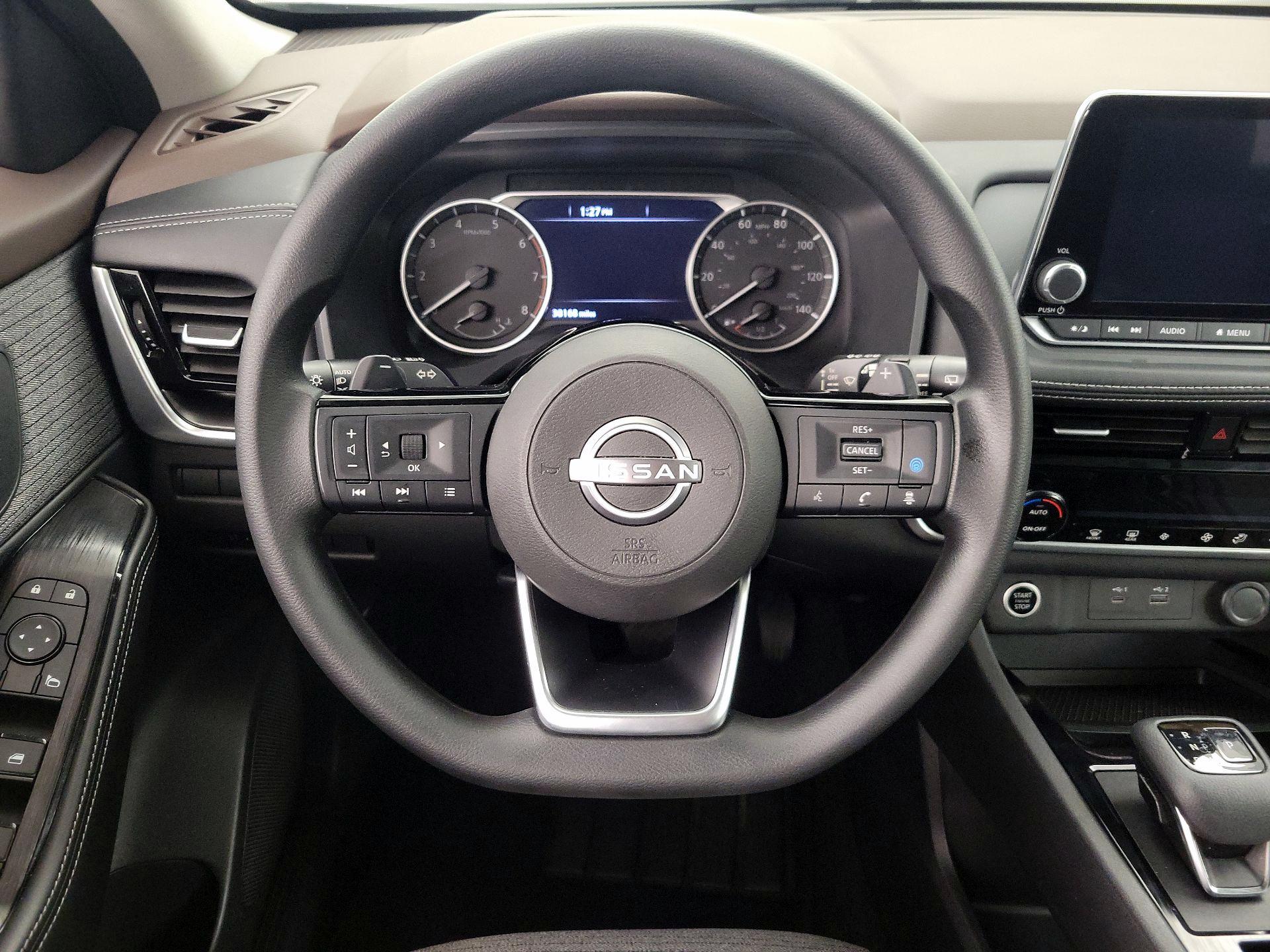 Thumbnail: 2022 Nissan Rogue - 10