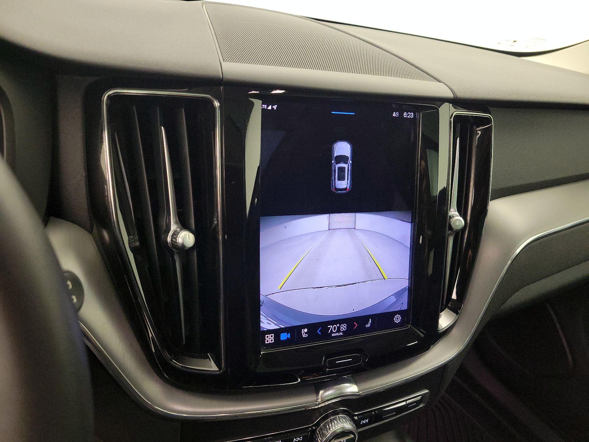 Thumbnail: 2023 Volvo XC60 - 15
