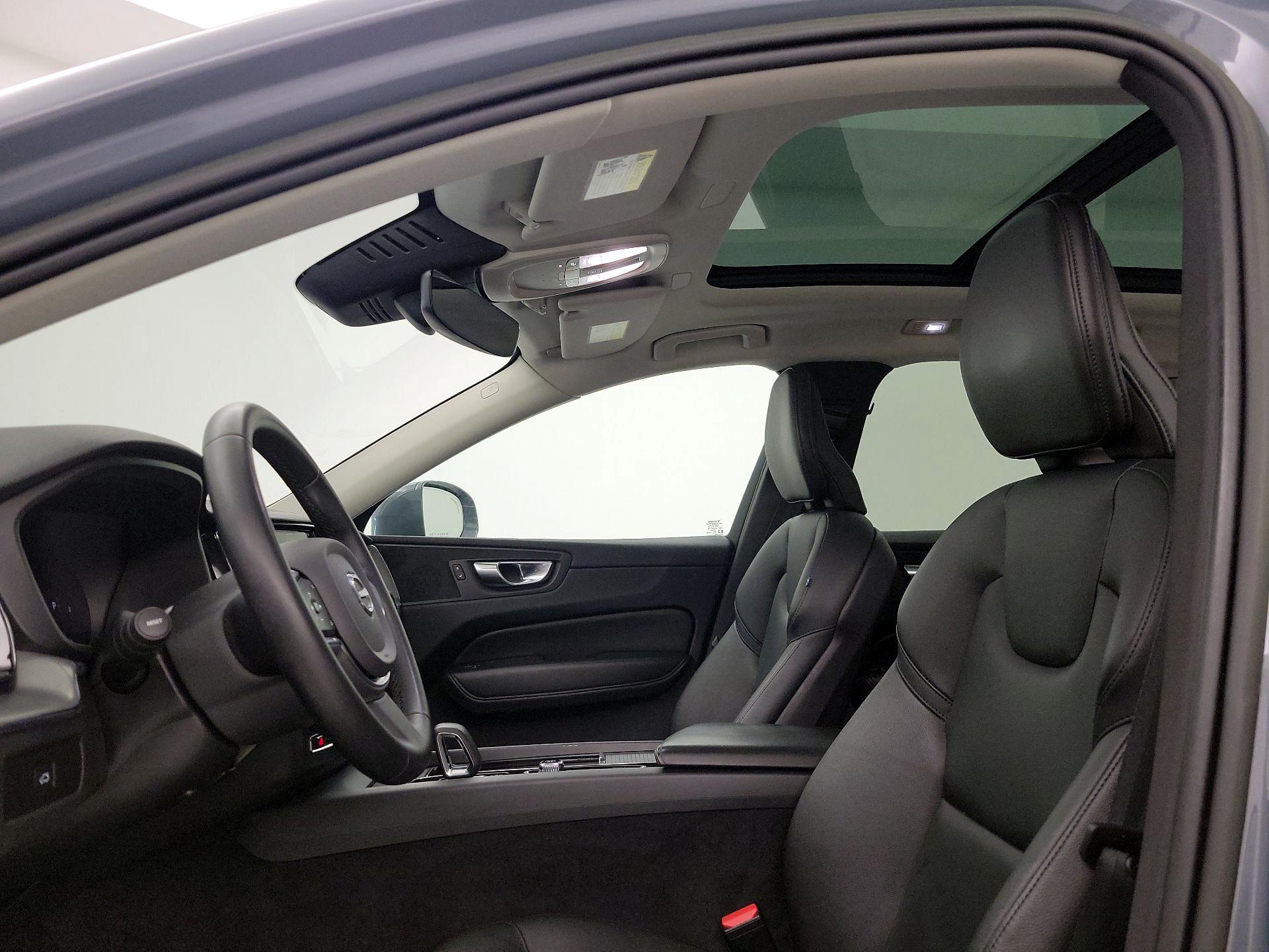 Thumbnail: 2023 Volvo XC60 - 19