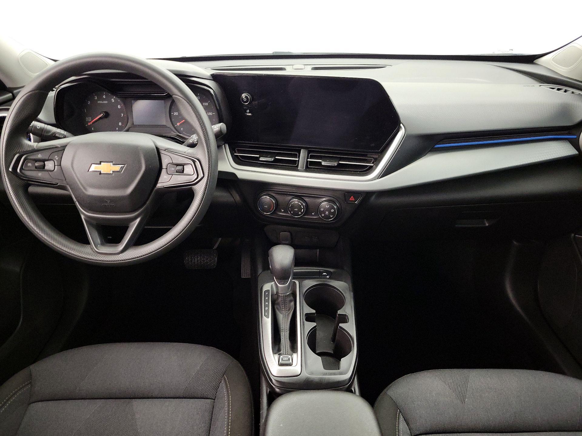 Thumbnail: 2025 Chevrolet Trax - 9