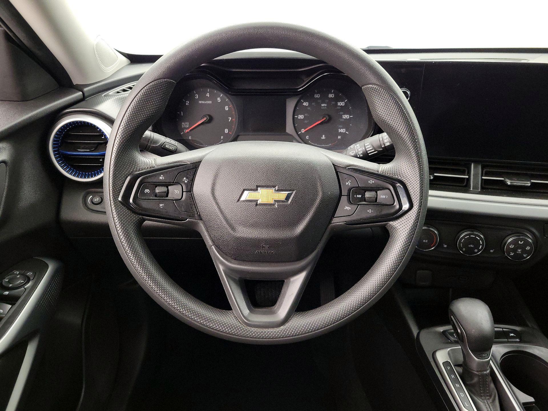 Thumbnail: 2025 Chevrolet Trax - 10