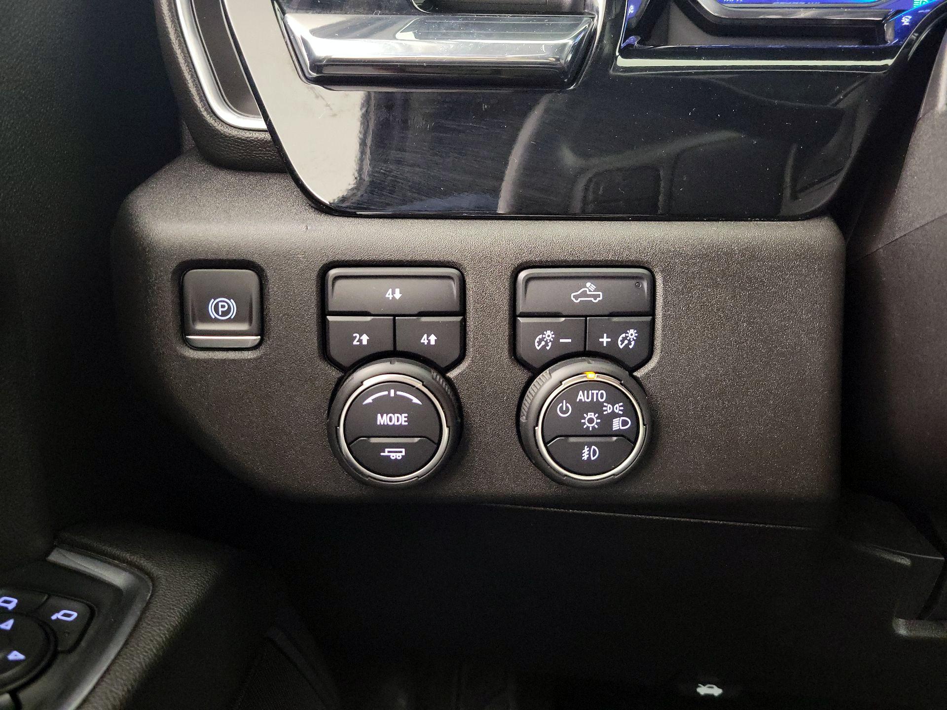 Thumbnail: 2024 Chevrolet Silverado 2500 - 13
