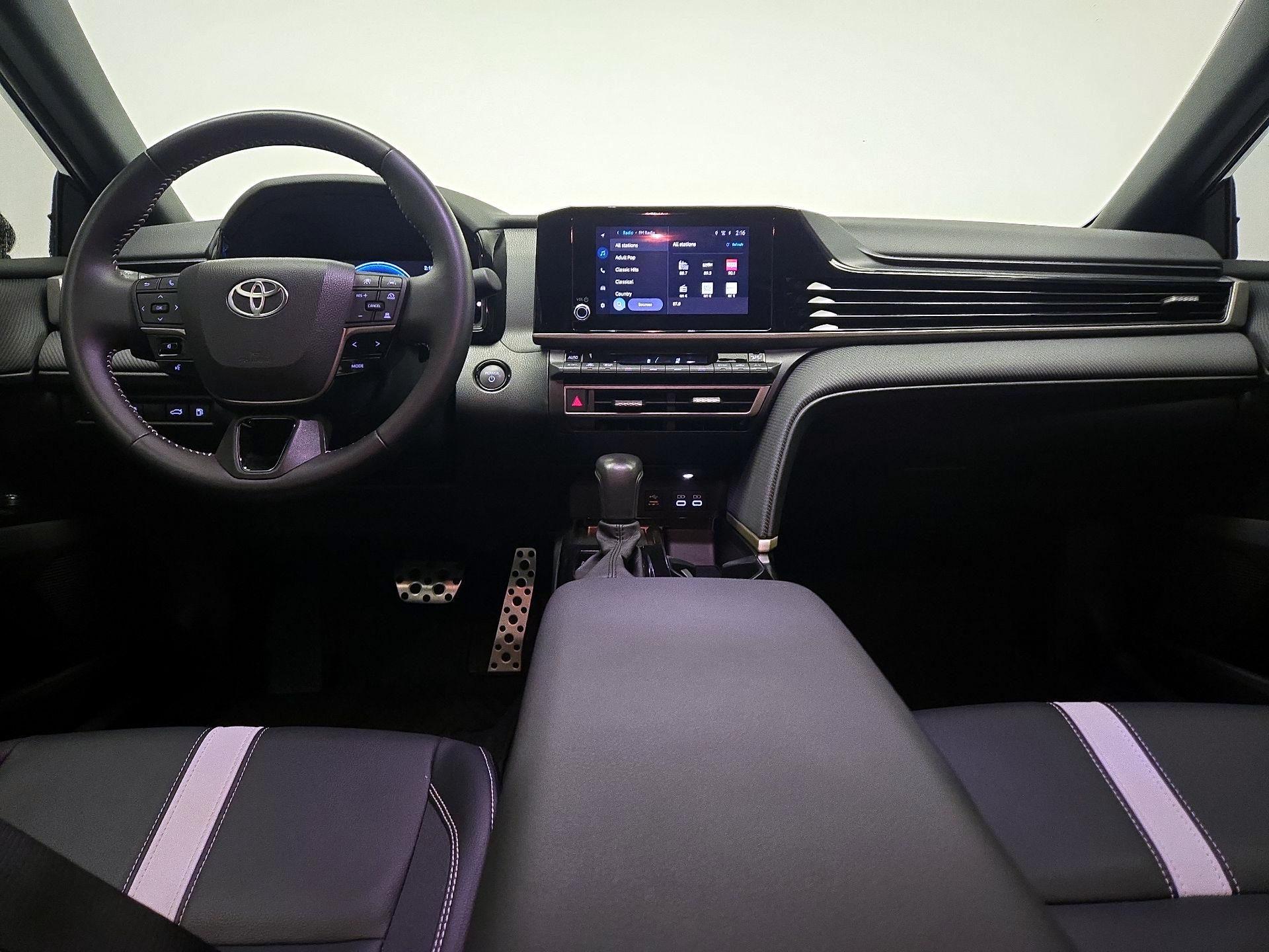 Thumbnail: 2025 Toyota Camry - 9