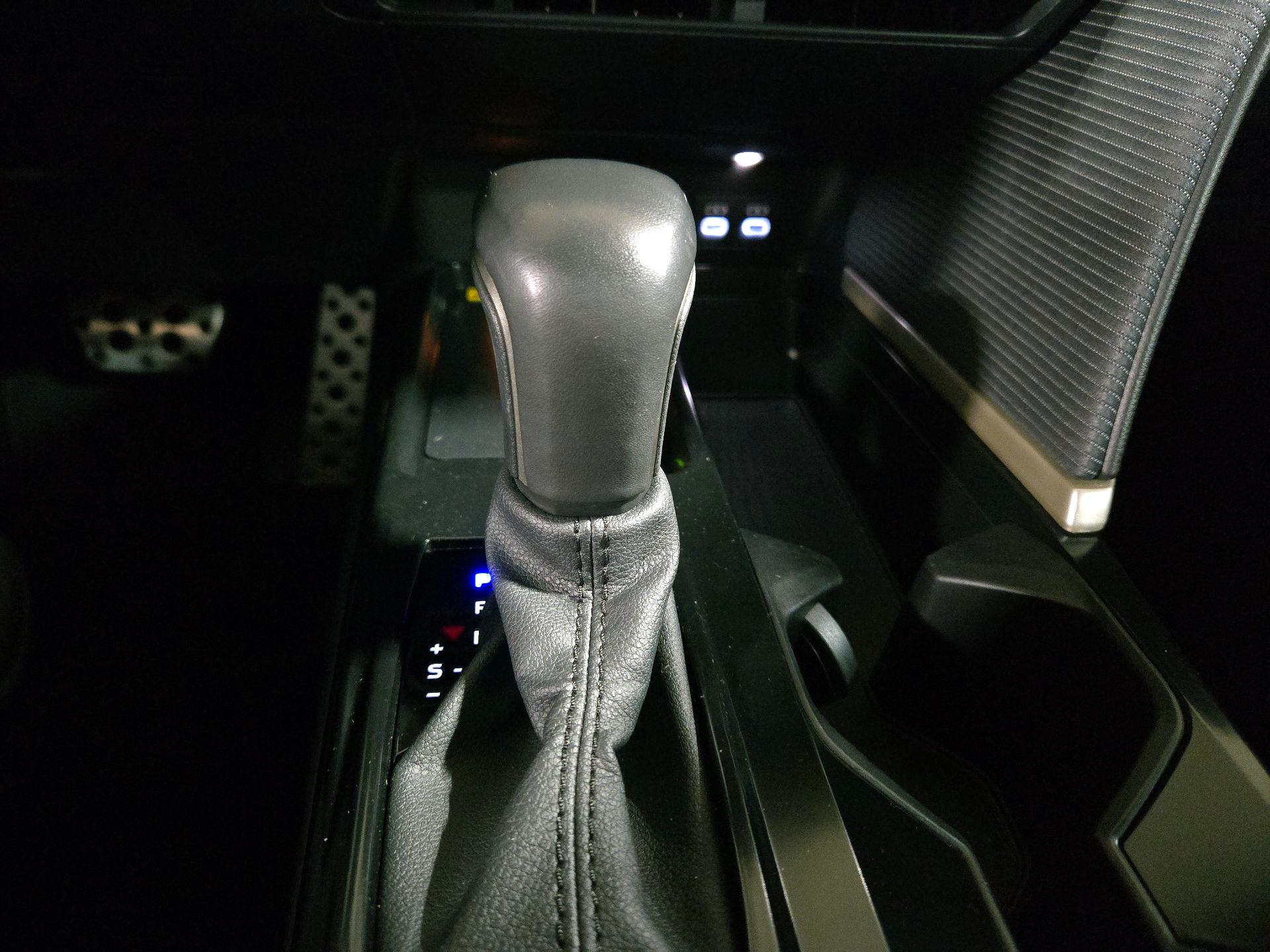 Thumbnail: 2025 Toyota Camry - 17