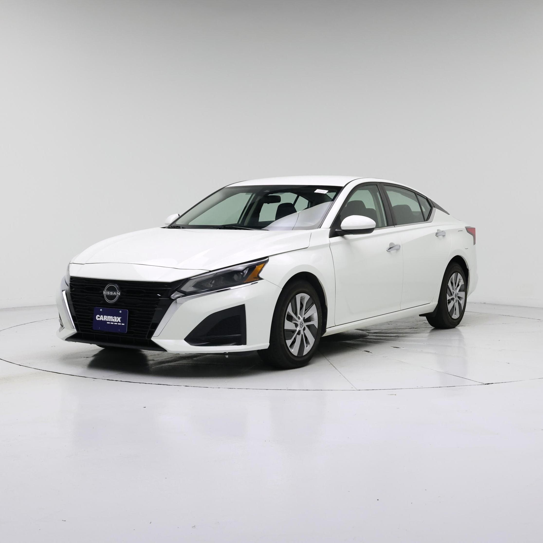 Thumbnail: 2023 Nissan Altima - 4