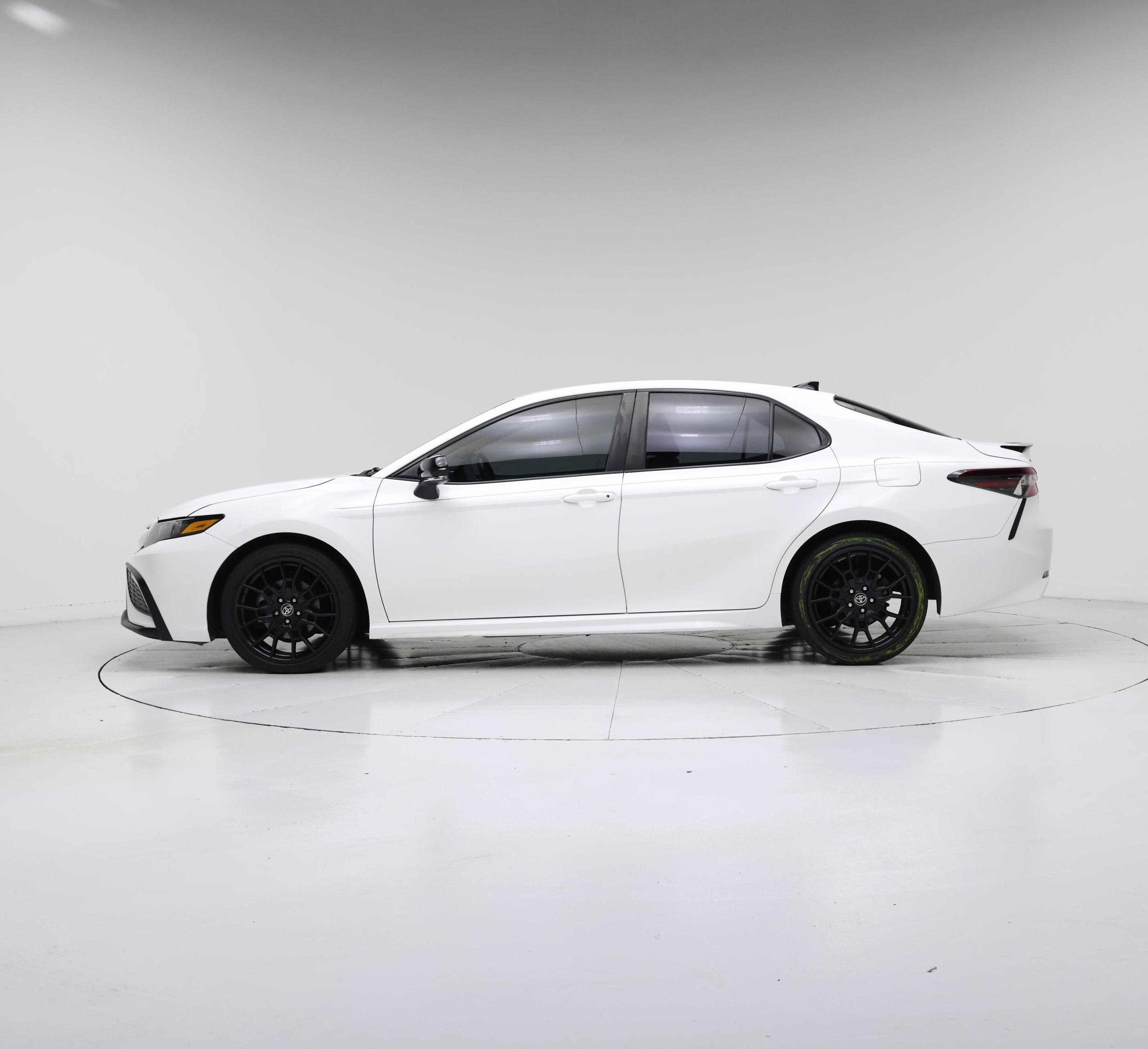 Thumbnail: 2023 Toyota Camry - 3