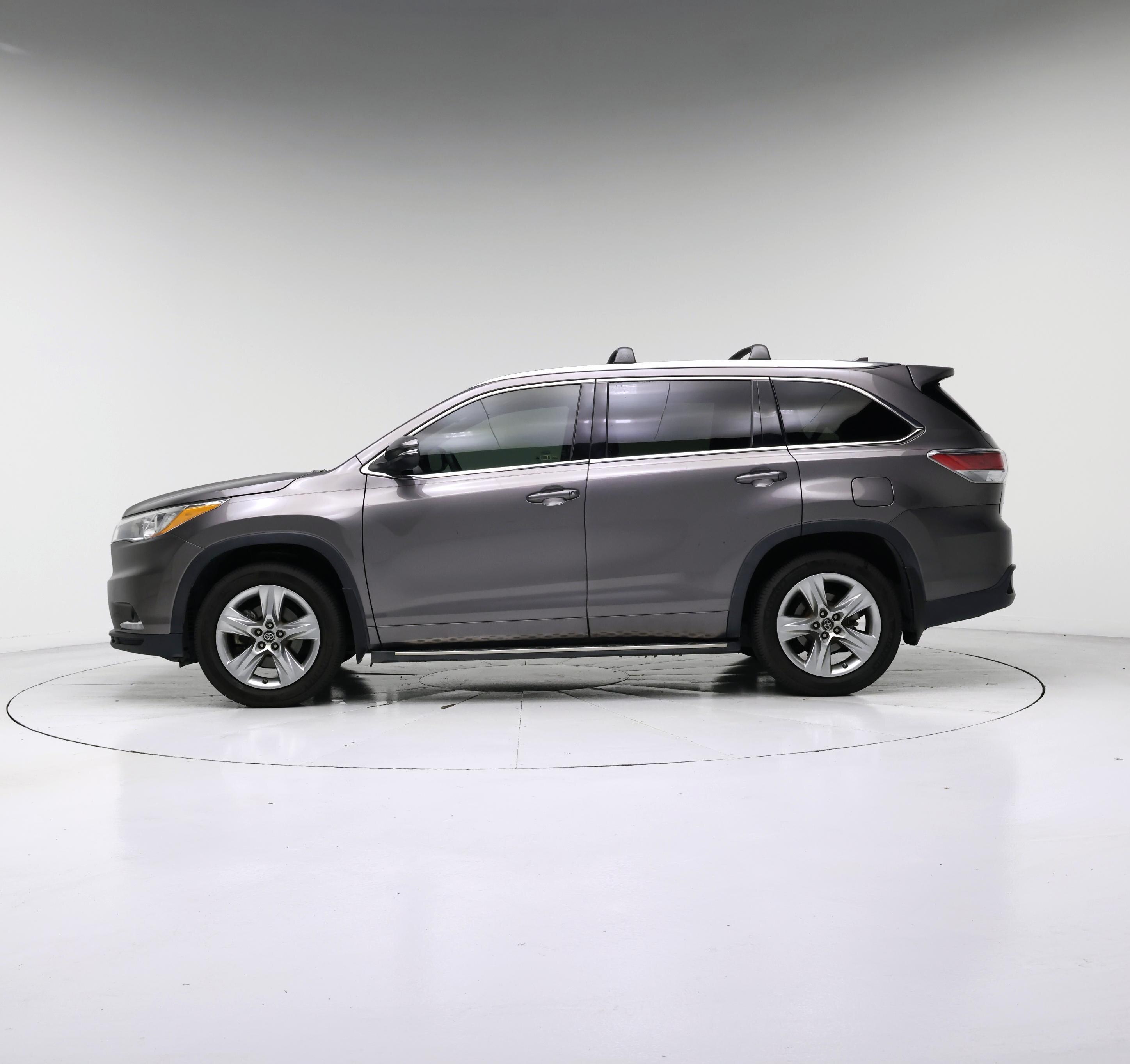 Thumbnail: 2016 Toyota Highlander - 3