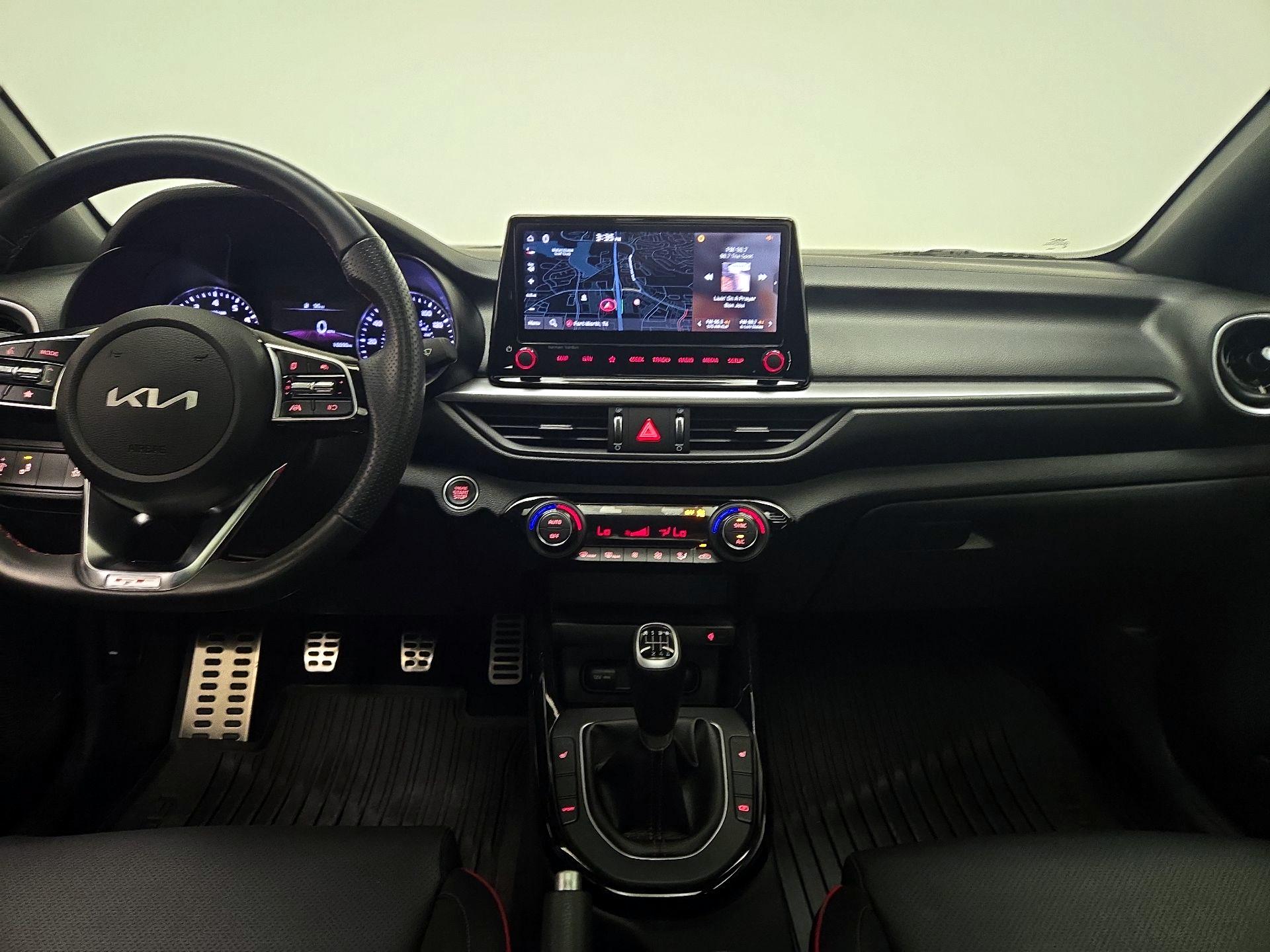Thumbnail: 2023 Kia Forte - 9