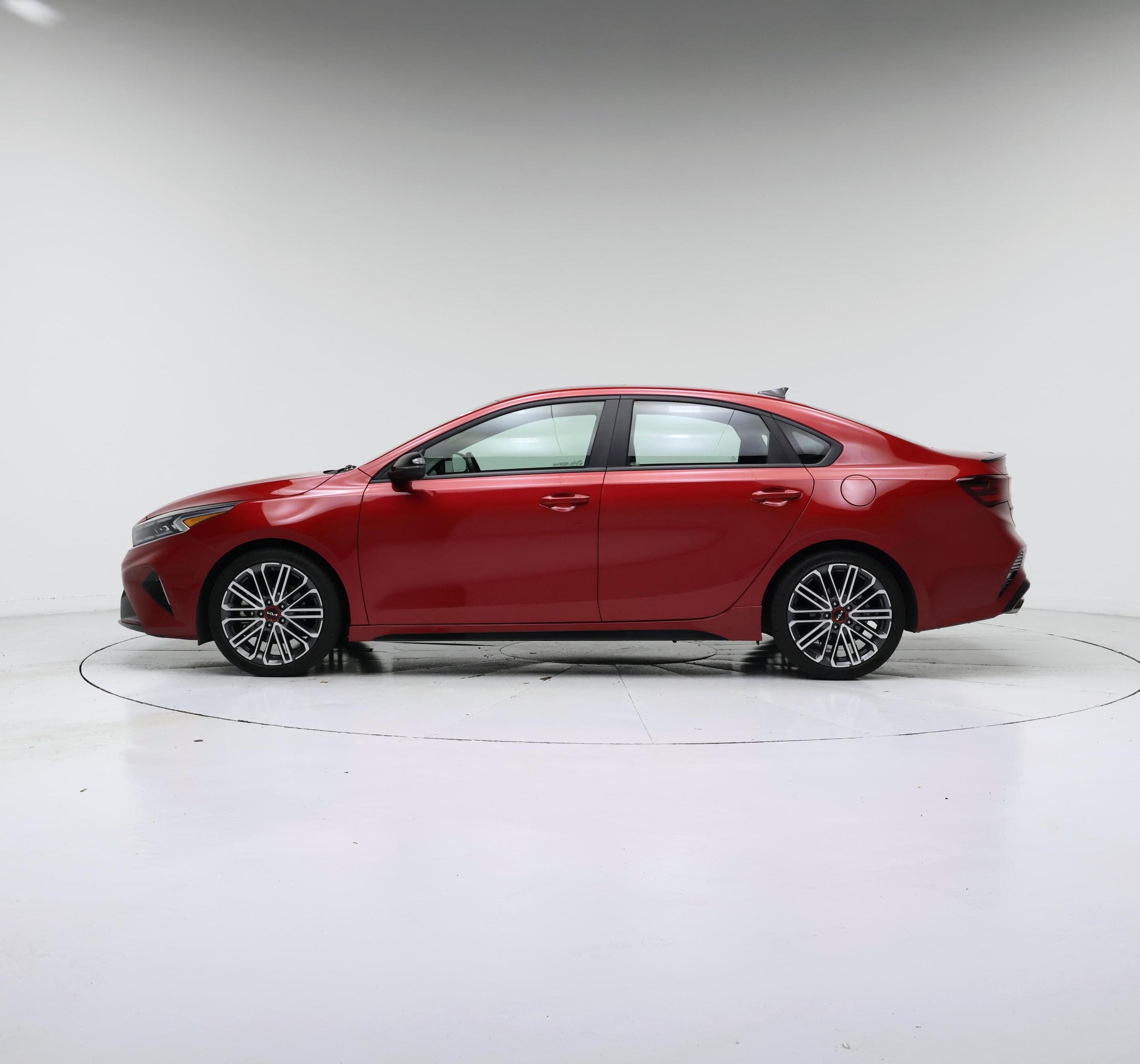 Thumbnail: 2023 Kia Forte - 3