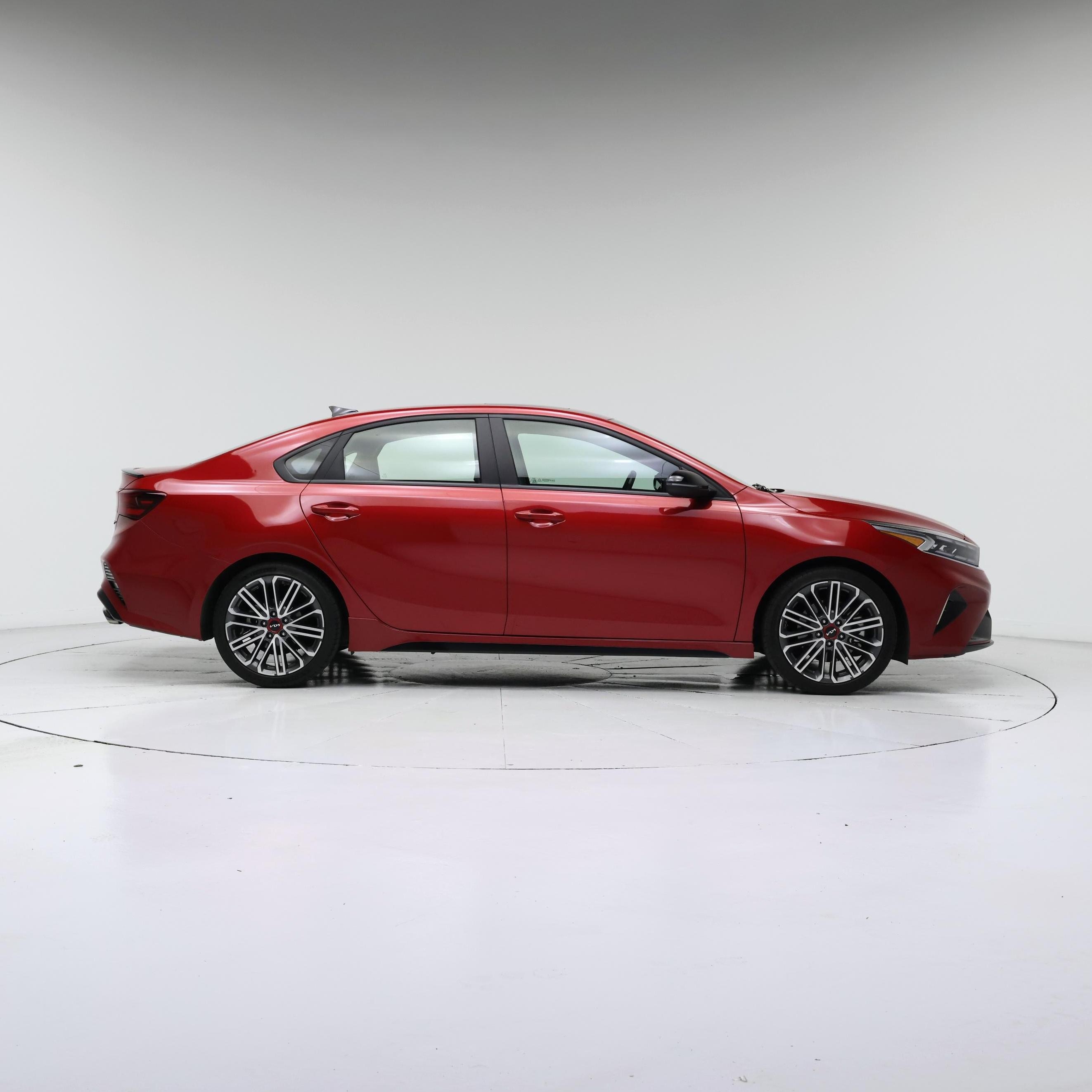 Thumbnail: 2023 Kia Forte - 7