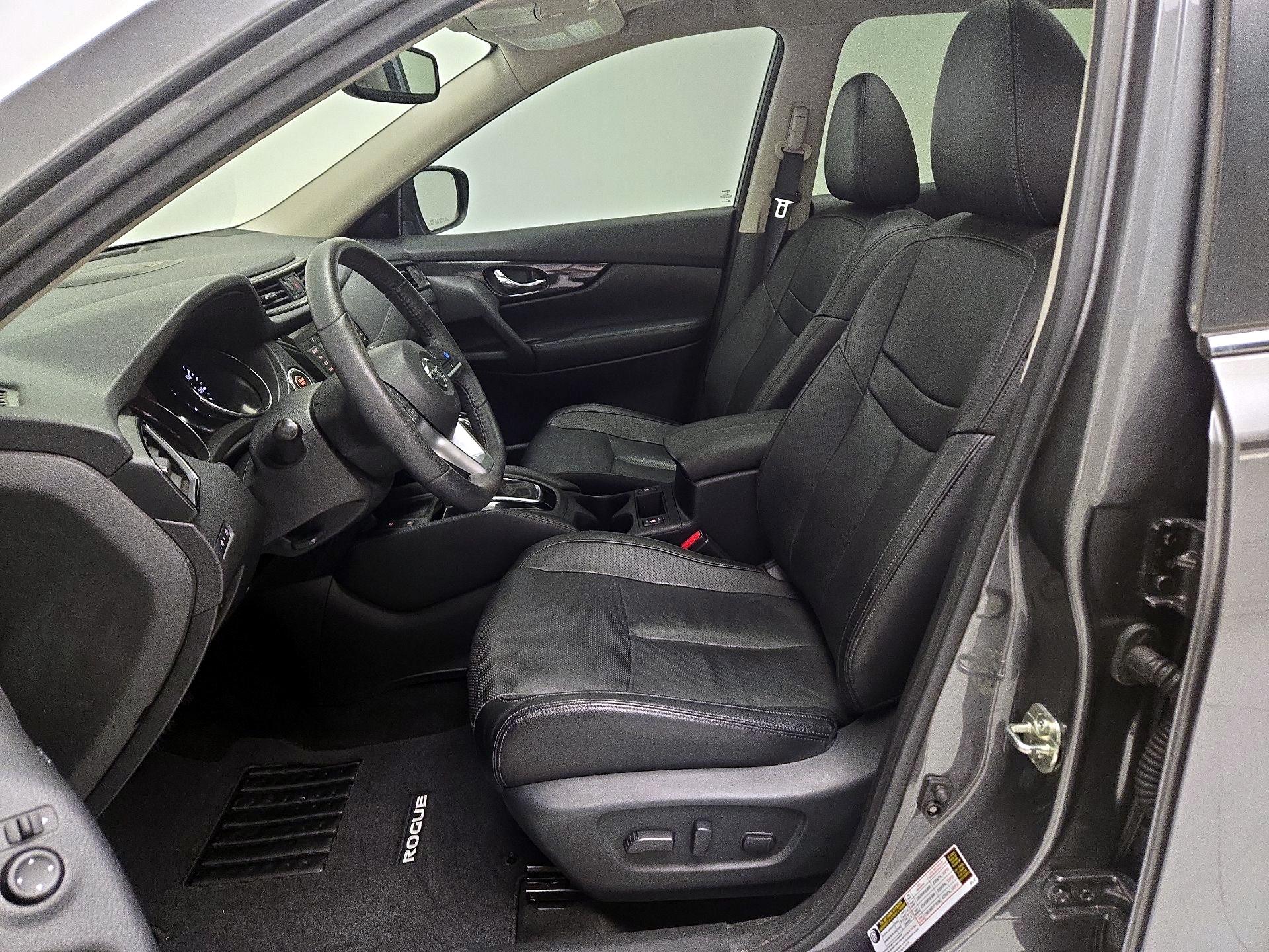 Thumbnail: 2020 Nissan Rogue - 11
