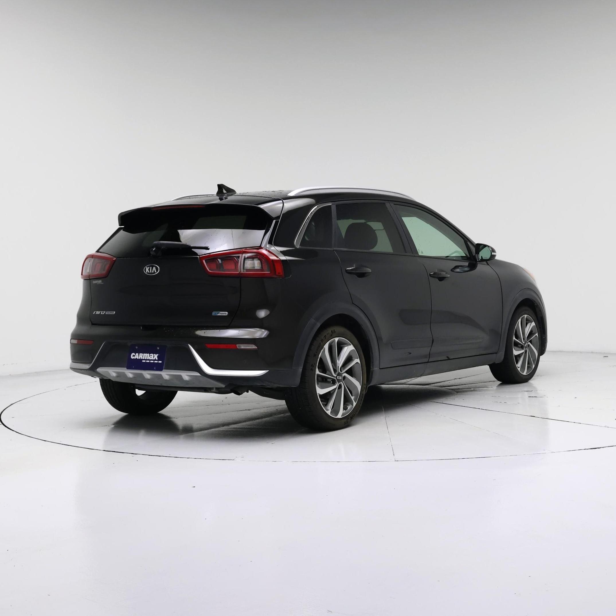 Thumbnail: 2017 Kia Niro - 8