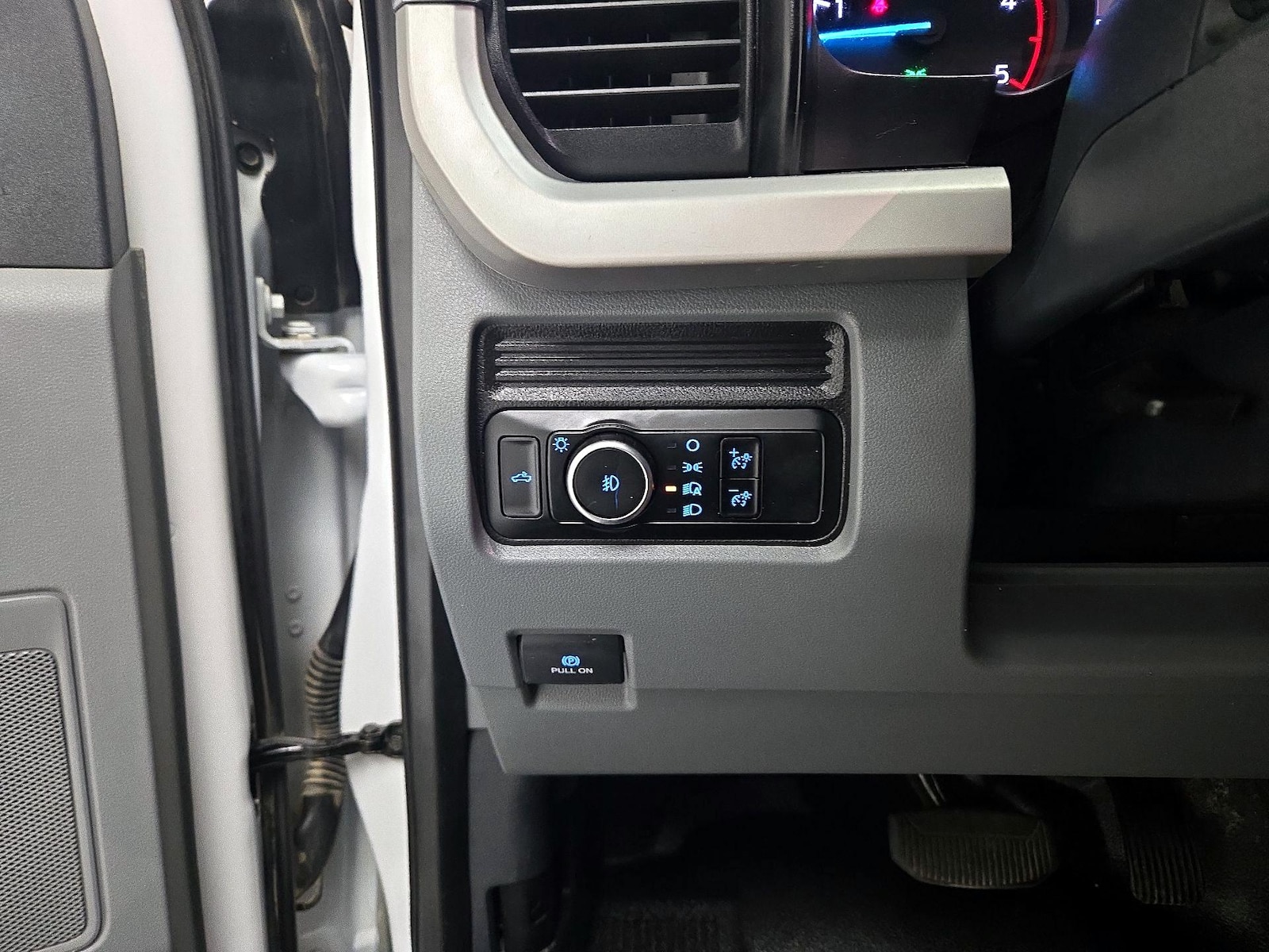 2024 Ford F-250 Super Duty XLT - Photo 14