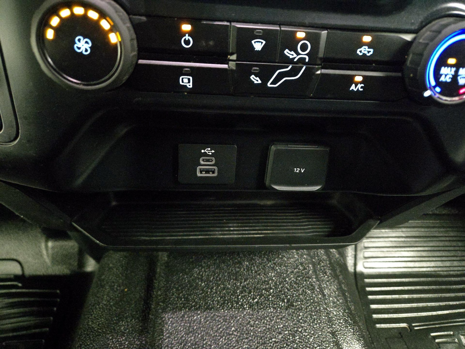 2024 Ford F-250 Super Duty XLT - Photo 19