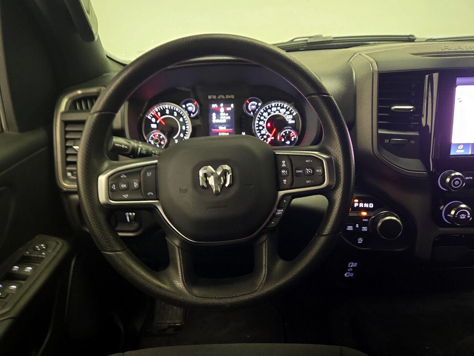Thumbnail: 2025 RAM 1500 - 10