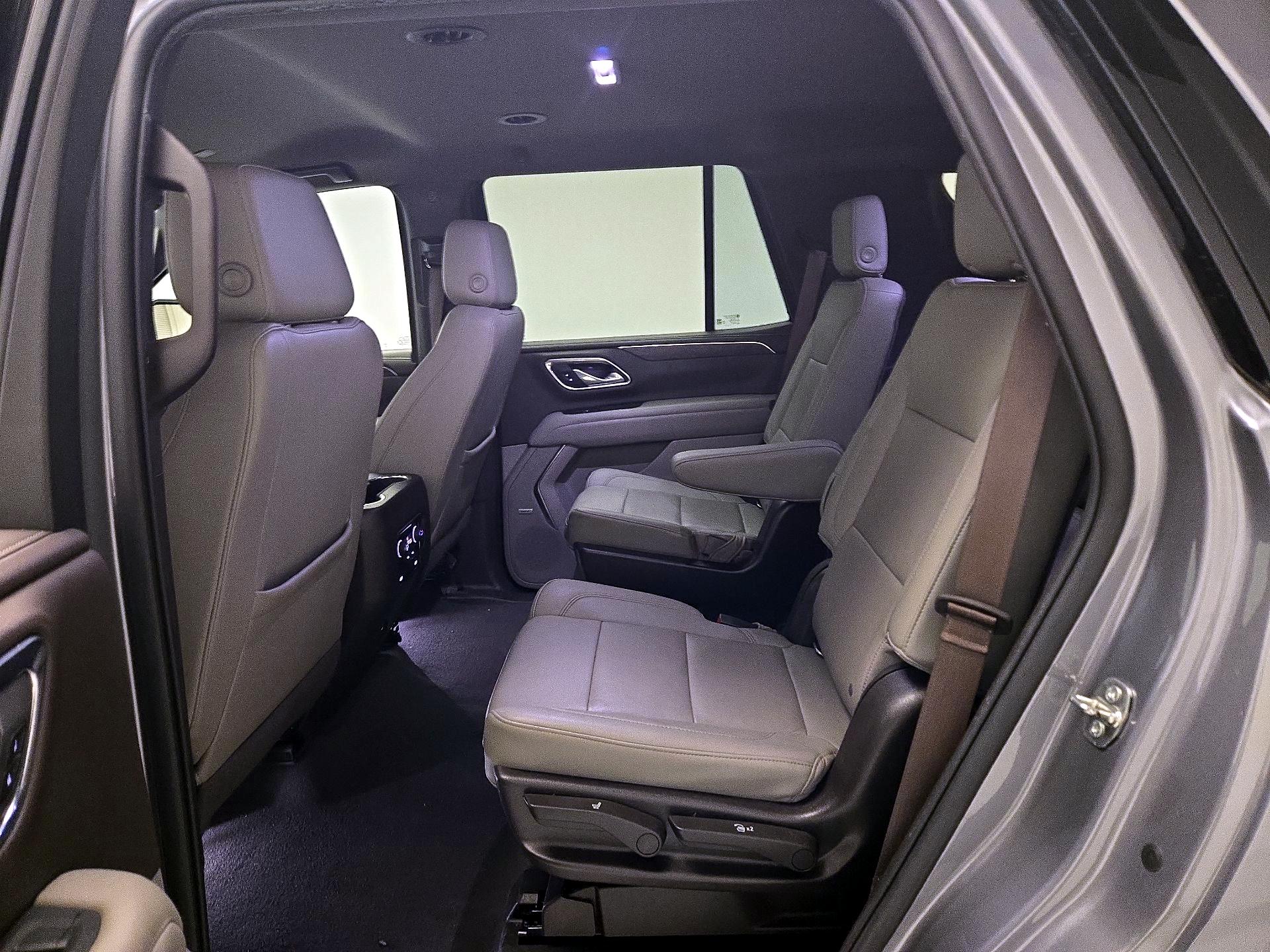 Thumbnail: 2022 Chevrolet Tahoe - 17
